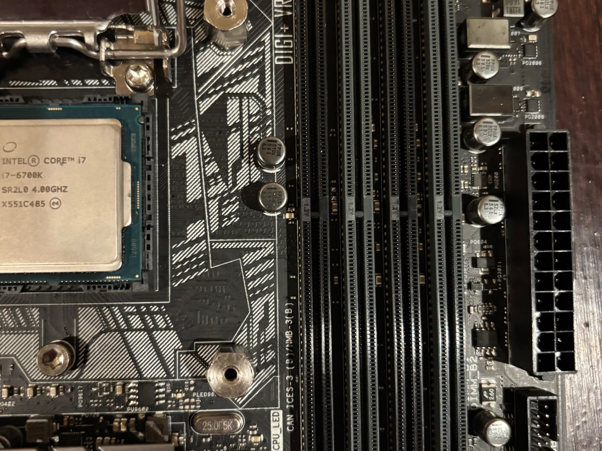 ASUS Z170-Deluxe ATX + Intel i7 6700k
