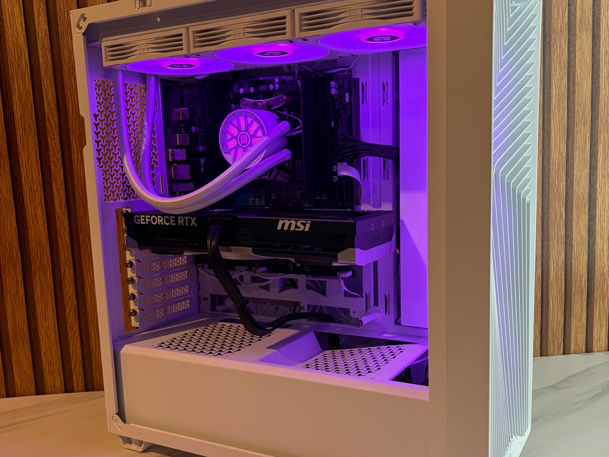RTX 5070 |  RYZEN 7 7800X3D | 16GB DDR5 | 750w PSU | 2TB NVME | 360MM AIO