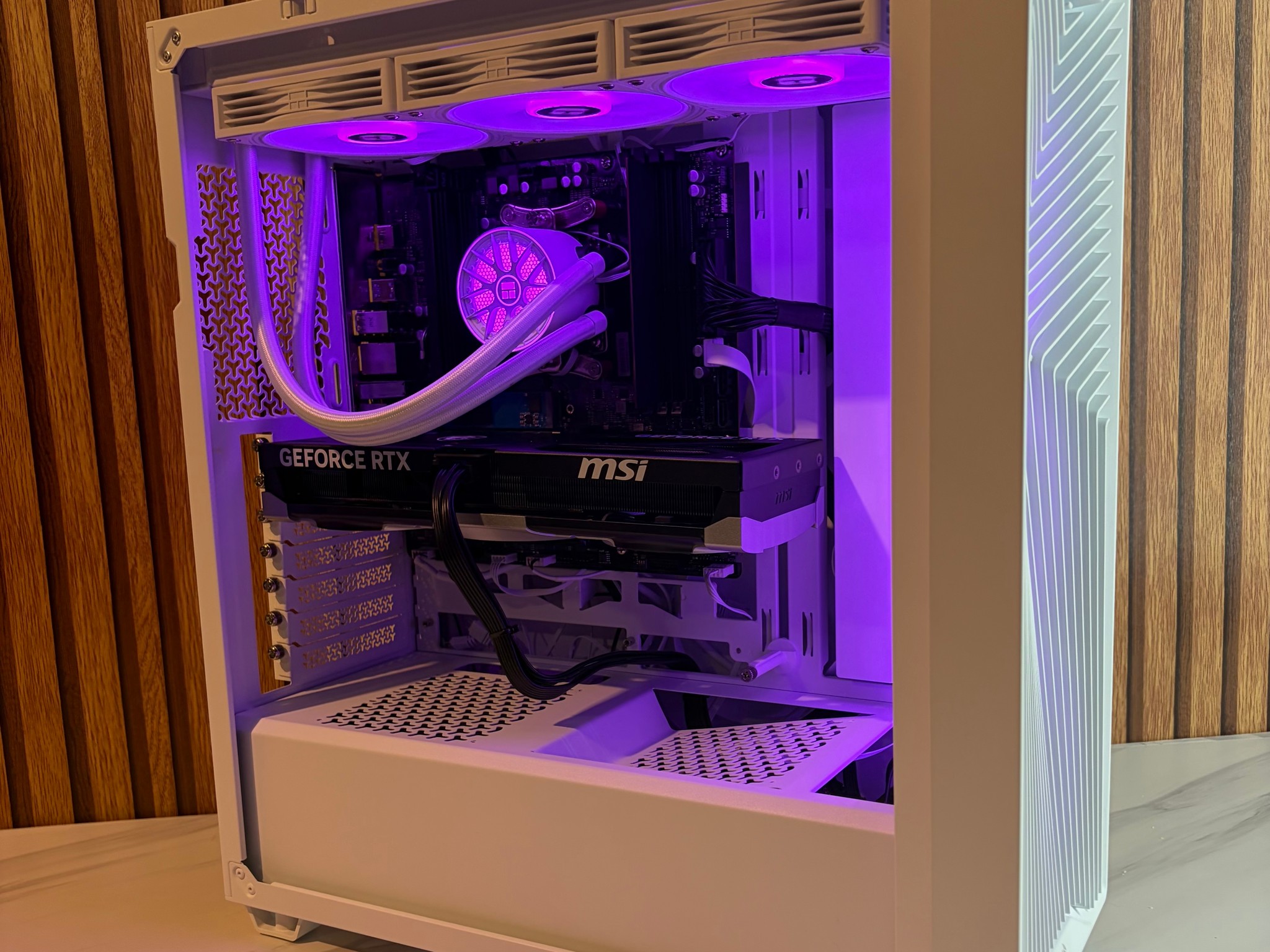 RTX 5070 |  RYZEN 7 7800X3D | 16GB DDR5 | 750w PSU | 2TB NVME | 360MM AIO