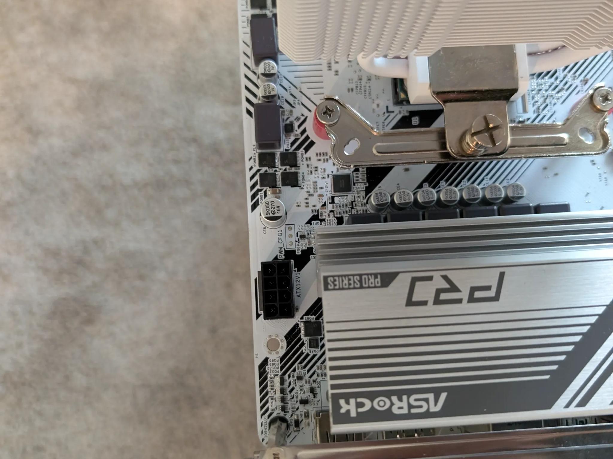 ASRock B550 Pro4 SE with Ryzen 5 5600g, 32gb DDR4 3200 ram, thermalright RGB cooler and 1tb GEN3 SSD