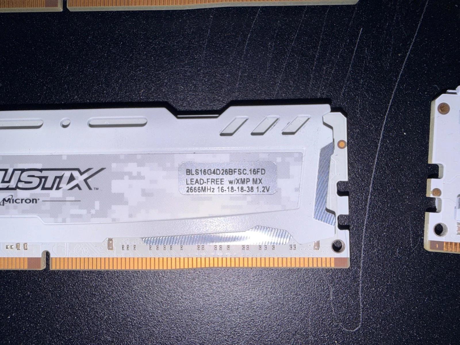 16 GB Ballistix DDR4-2400 BLS16G4D26BFSC.16FD Micron
