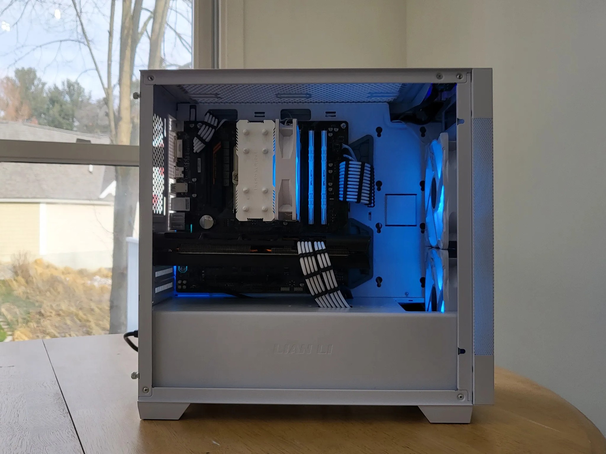 "Frosty" 1440p Gaming/Streaming PC