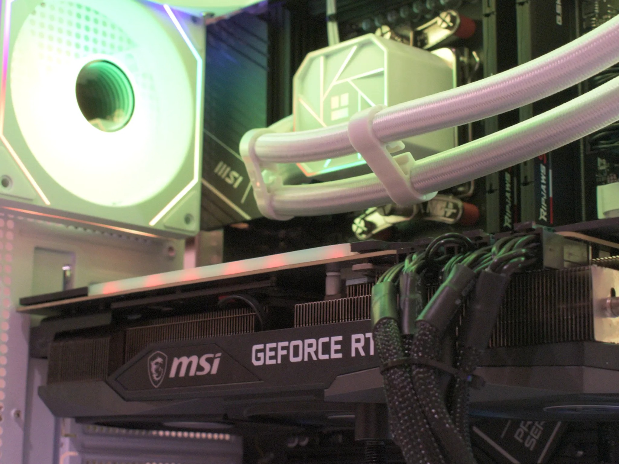 Gaming PC | Ryzen 7 7700 | RTX 3080 10GB | 32GB DDR5 | 1TB nVME SSD | 1440p White Gaming PC RGB