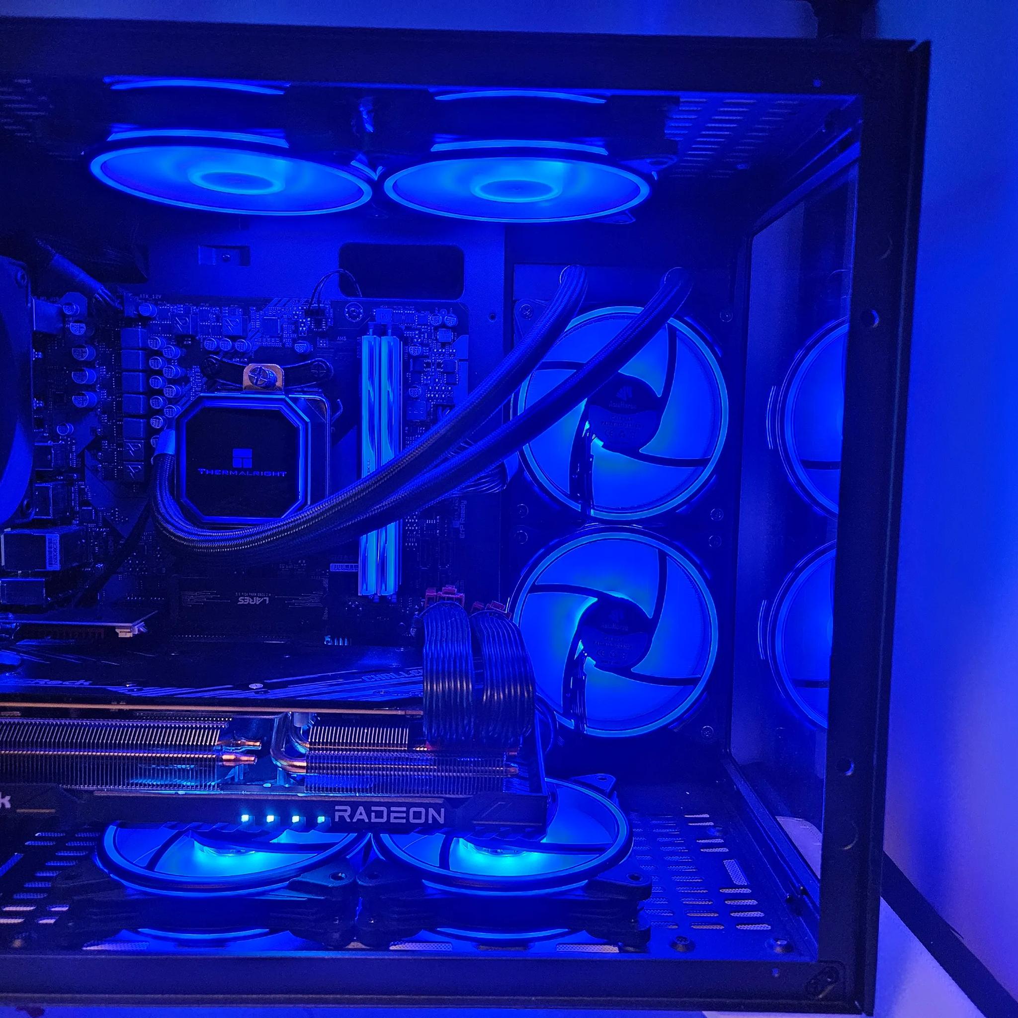 Demo unit sale! Liquid cooled Ryzen 9 7900x / 64GB DDR5 / 1TB SSD / RX 7800 XT 16GB