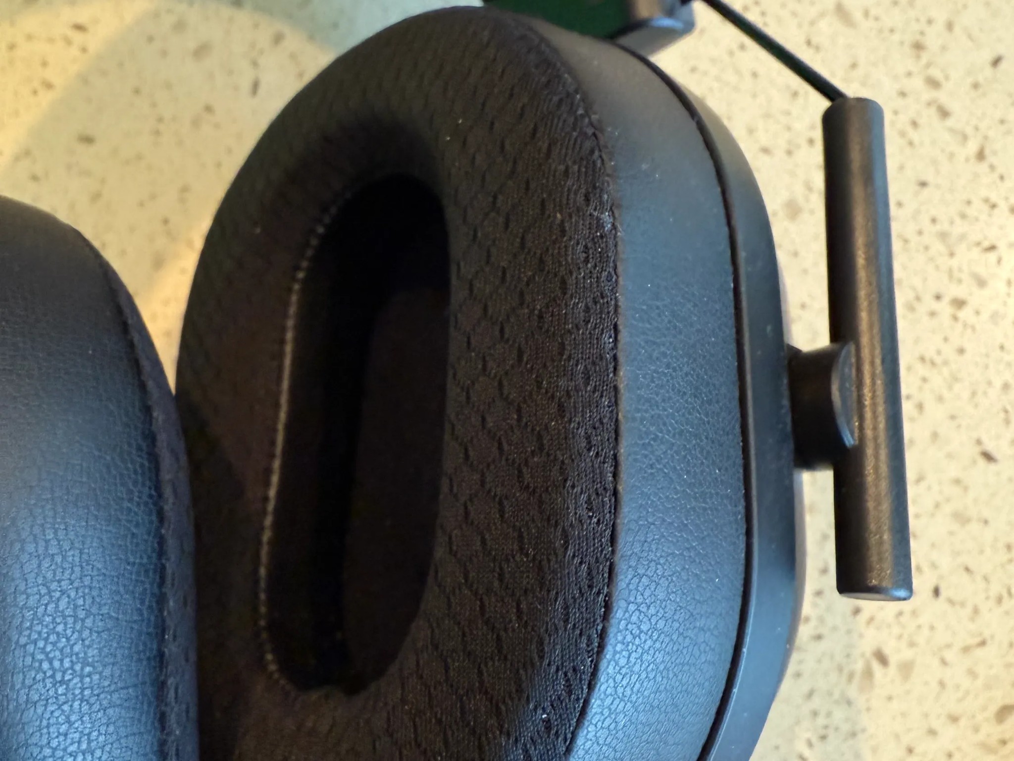 Razer BlackShark V2 Pro 2023 with Wicked Cushions Cooling Gel Cushions