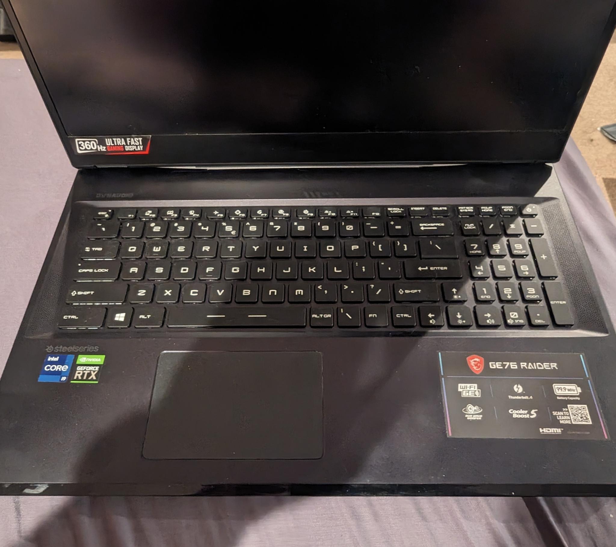 MSI Gaming Laptop GE76 Raider UH11-053 i9 11980HK Nvidia RTX 3080