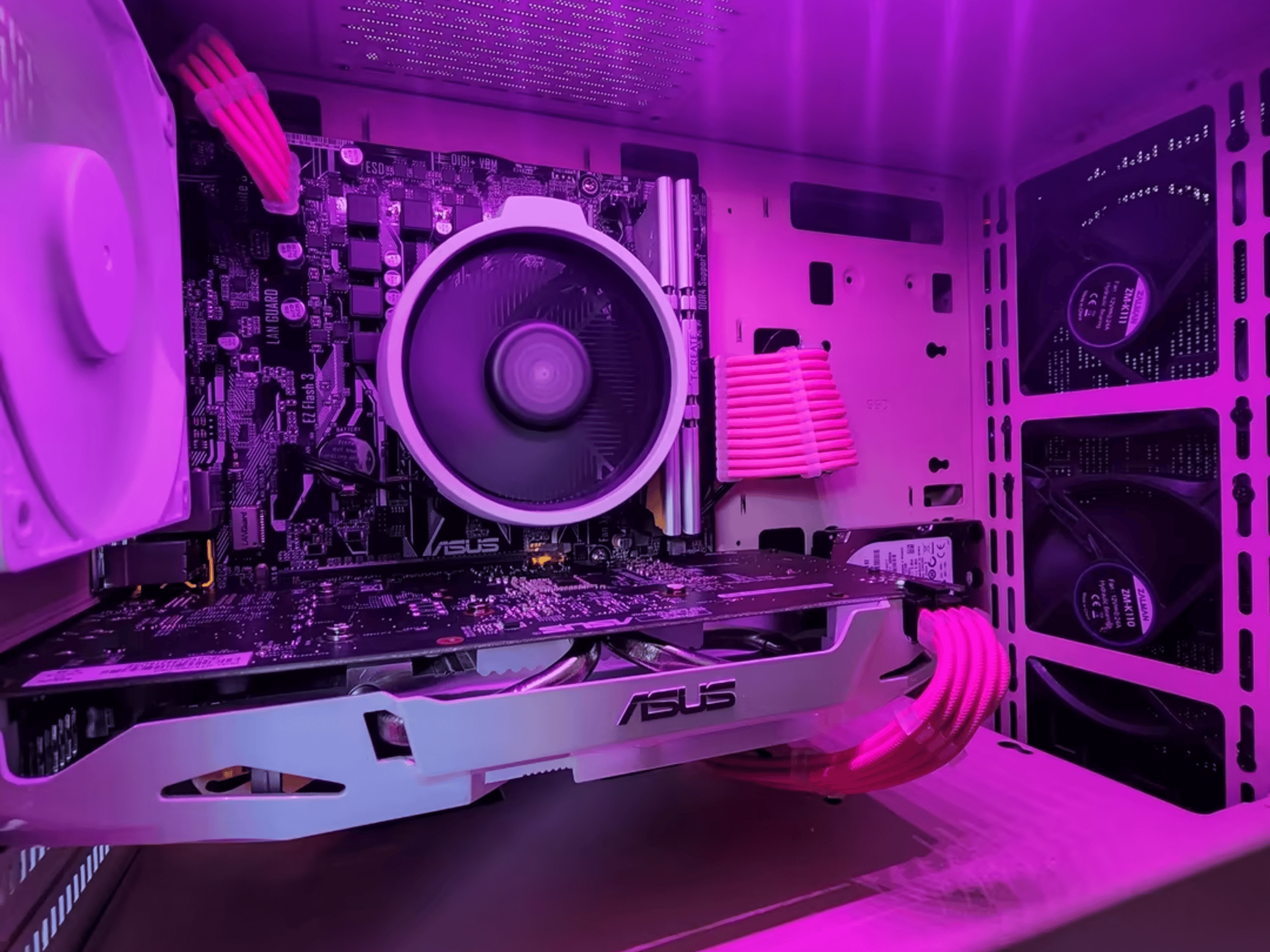 AMD Ryzen 3 1200 // ASUS GeForce GTX 1060 // T-Create 16GB 3200MHz