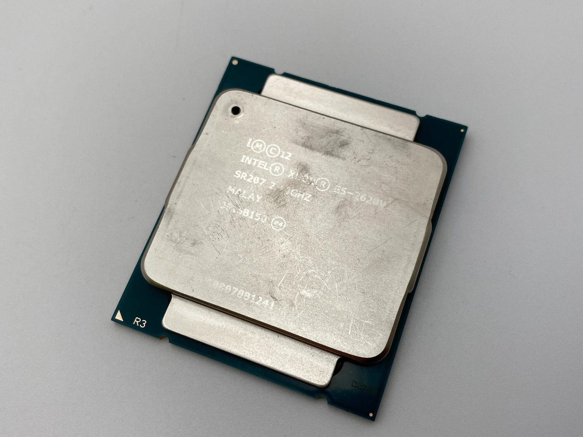 Intel Xeon E5-2620 V3 2.40GHz 6-Core LGA 2011-3 Server Processor CPU SR207 85W