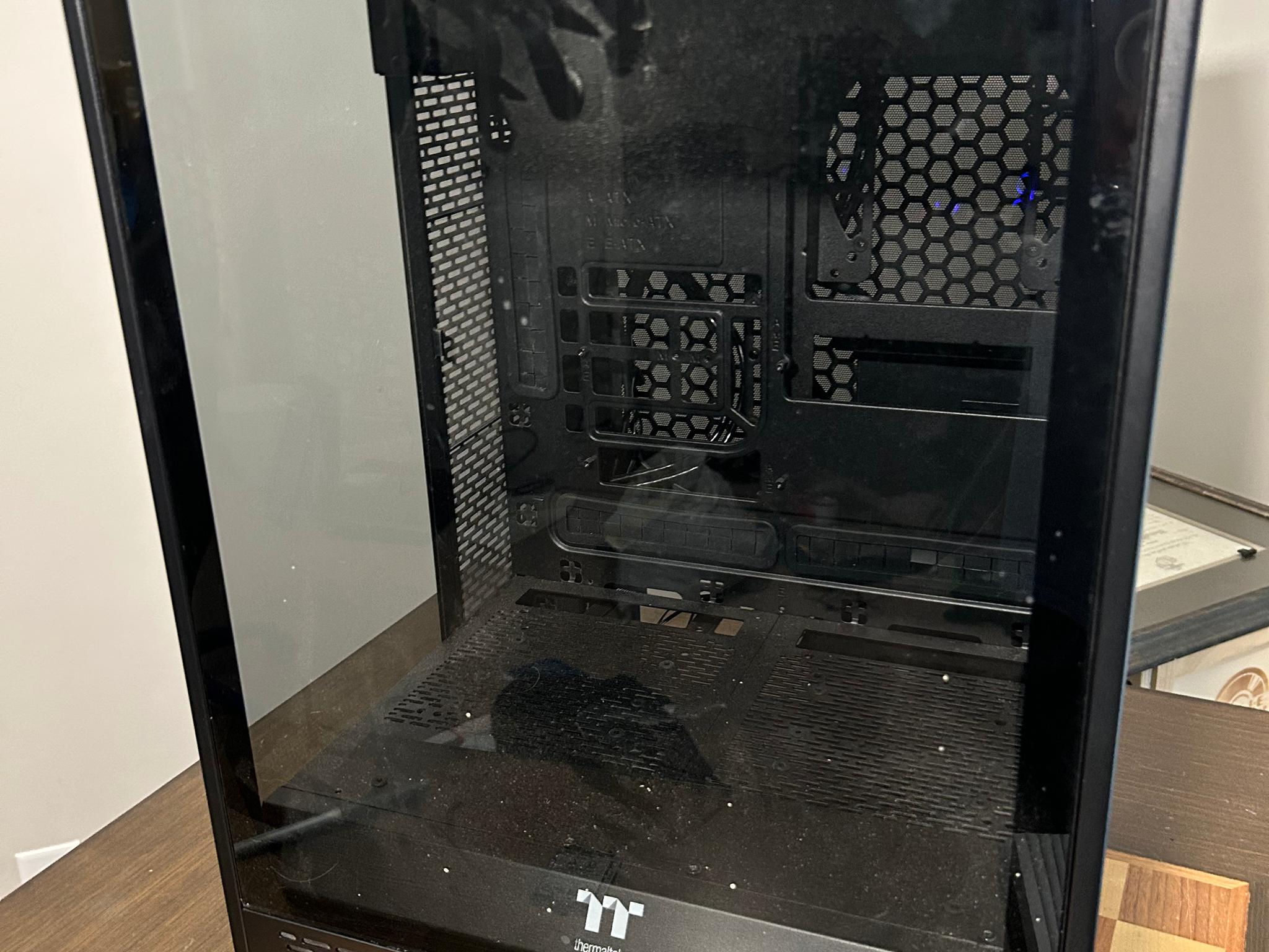 Thermaltake Tower 500 w/ 4x aRGB fans
