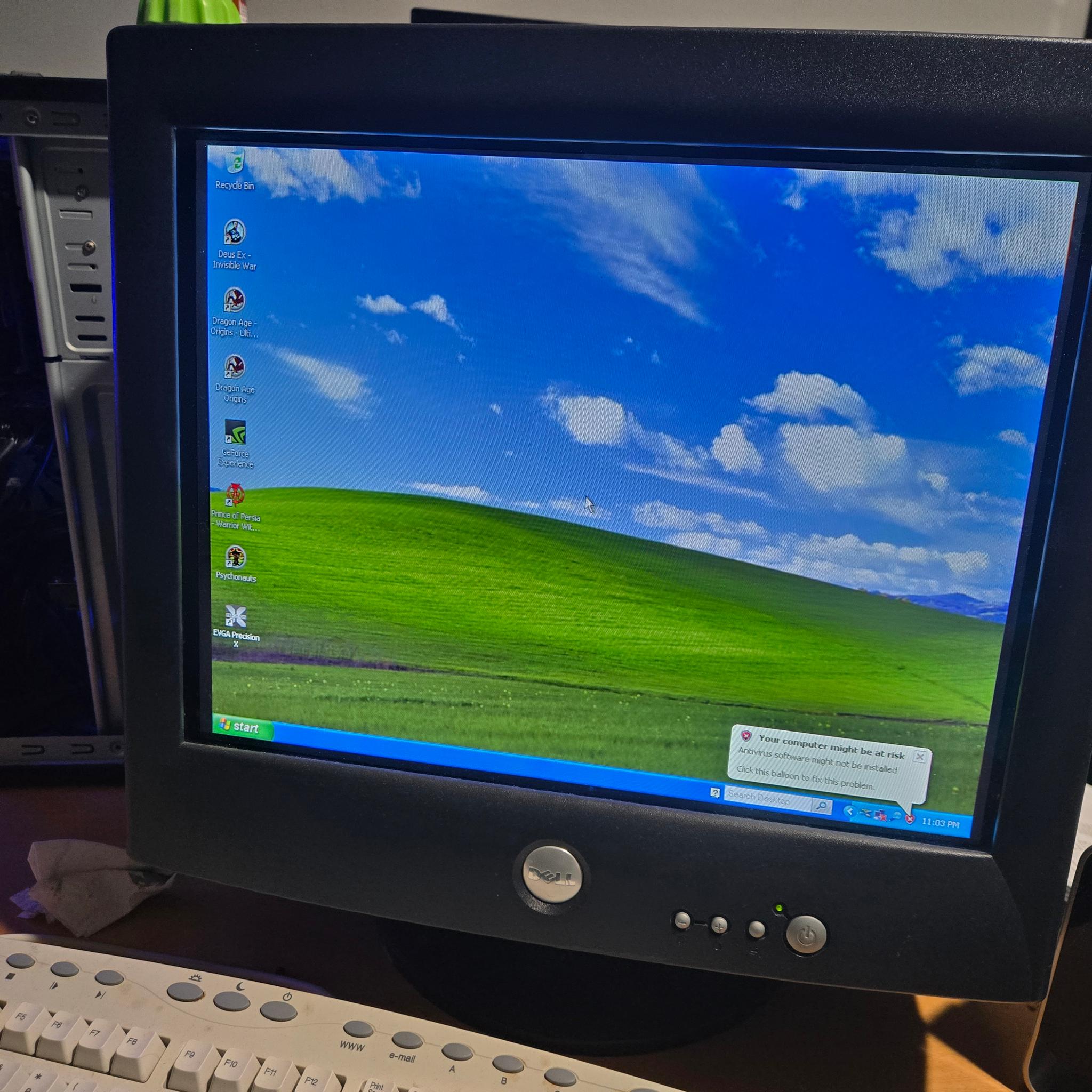 19 inch Retro CRT monitor for classic gaming, Dell M992