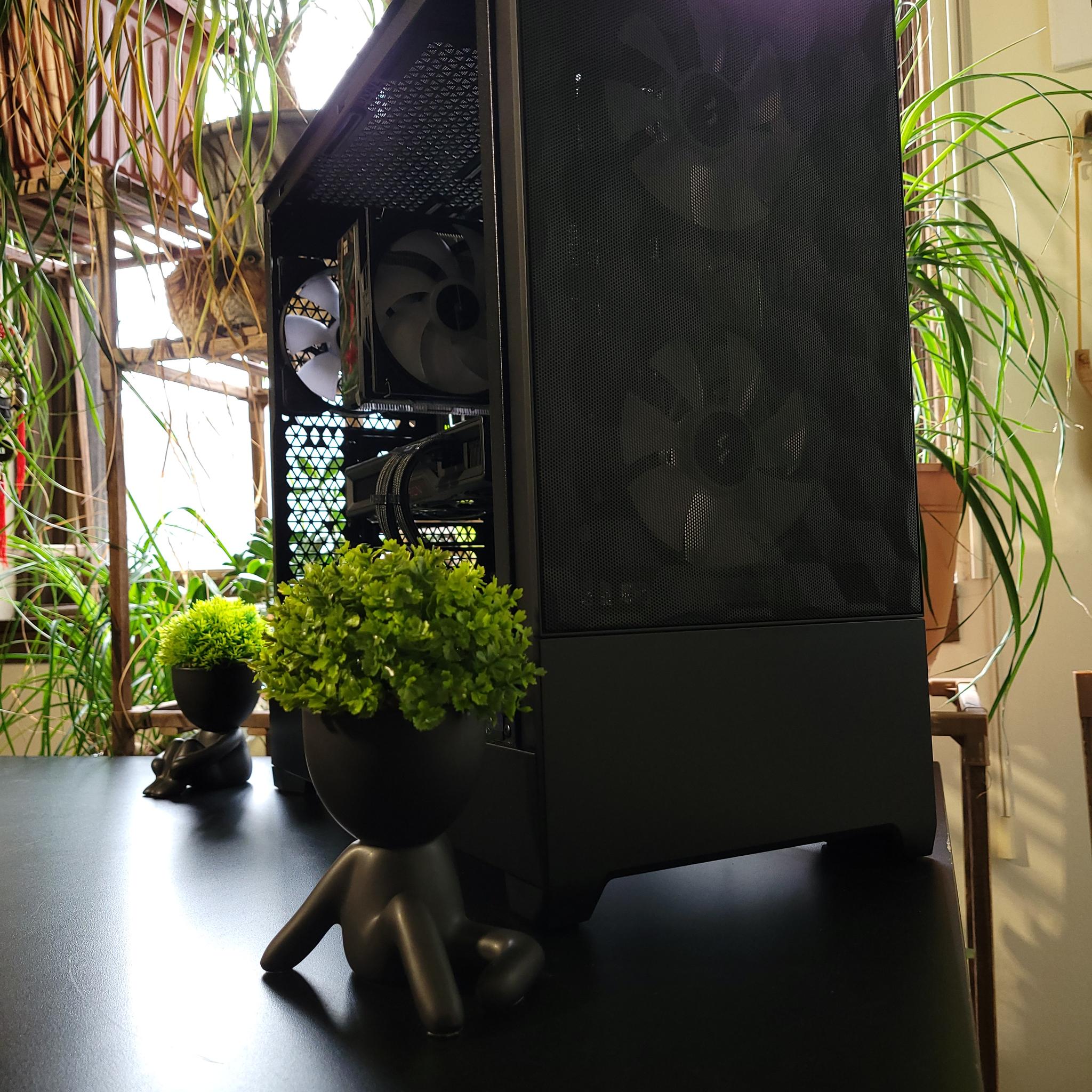 RYZEN 5 5600 | RX 6750XT | 32GB RAM | 1TB STORAGE | WINDOWS 11 ACTIVATED