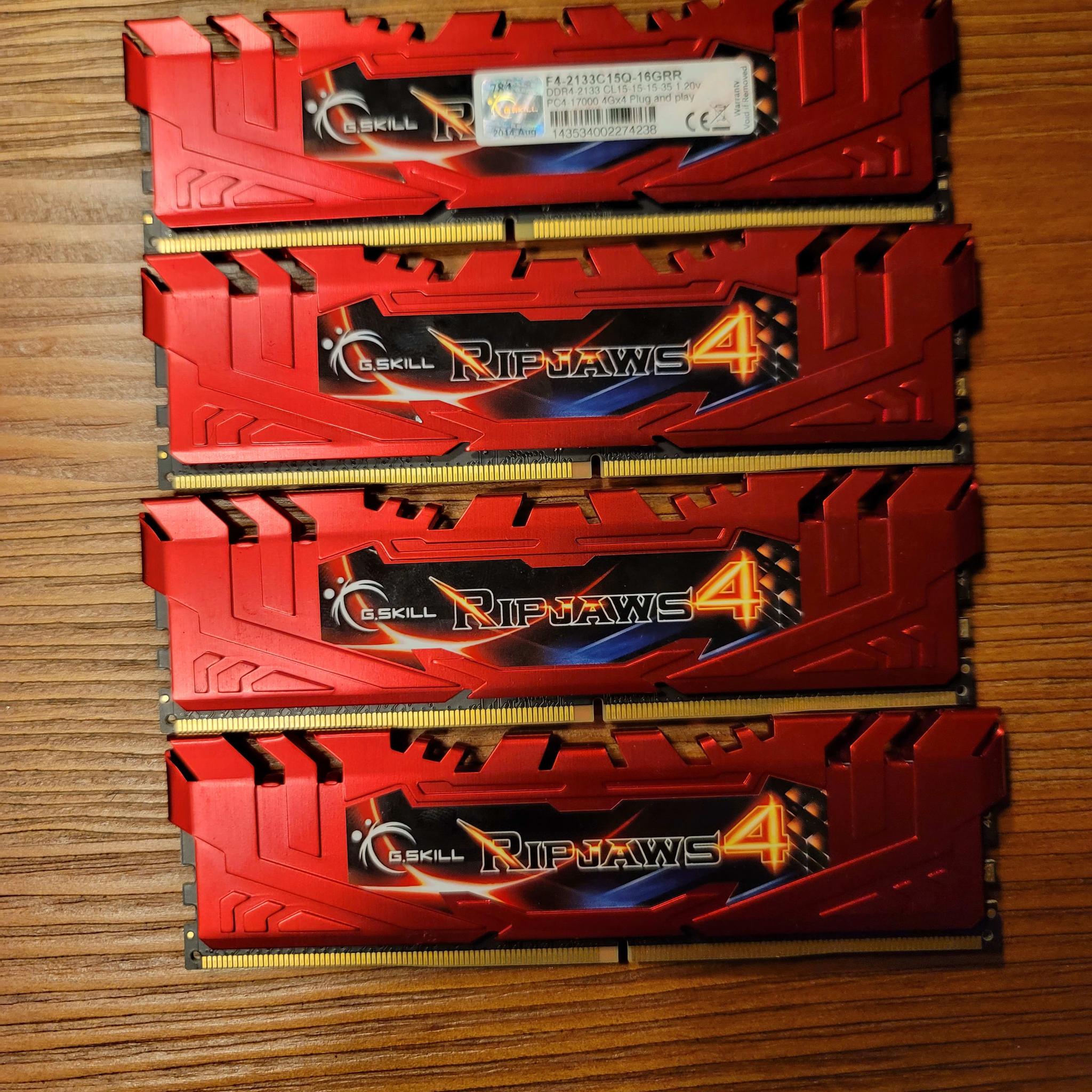 Asus RAMPAGE V EXTREME LGA2011-3 Motherboard with OC Panel & 16GB DDR4 2133