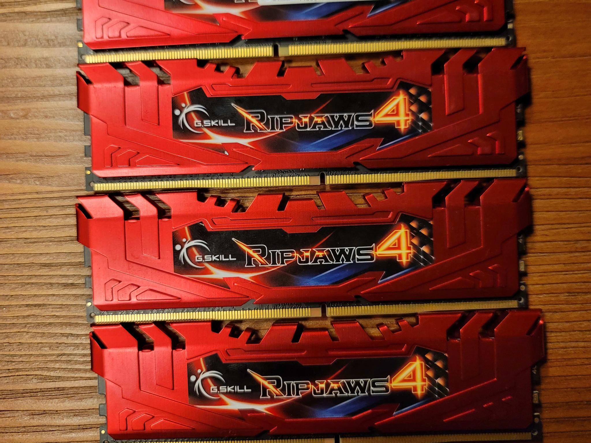 Asus RAMPAGE V EXTREME LGA2011-3 Motherboard with OC Panel & 16GB DDR4 2133