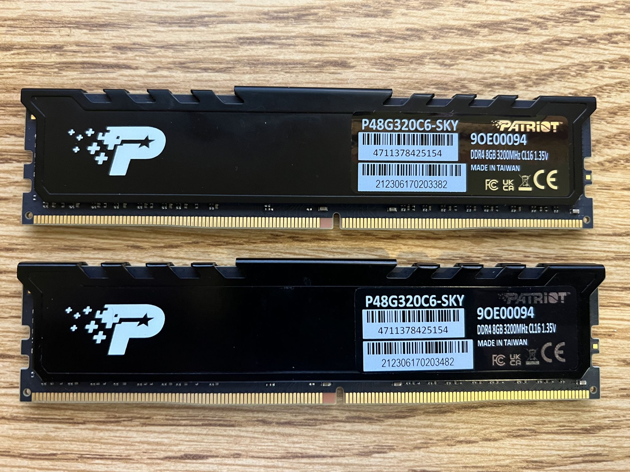 16GB (2x8GB) DDR4-3200MHz CL16 Patriot RAM Memory