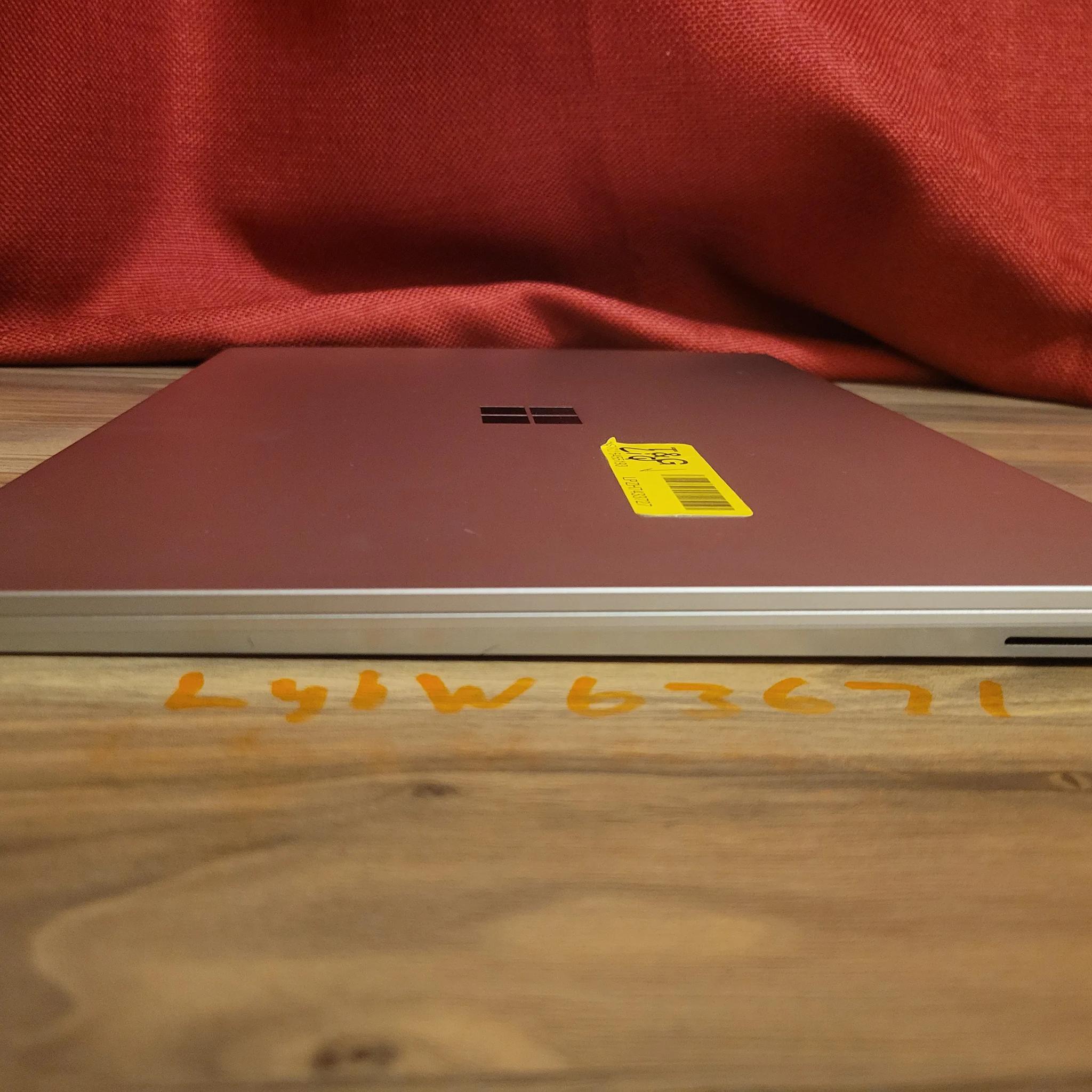 Microsoft Surface Laptop 4 - Ryzen 7 - 256gb - 15" touch screen