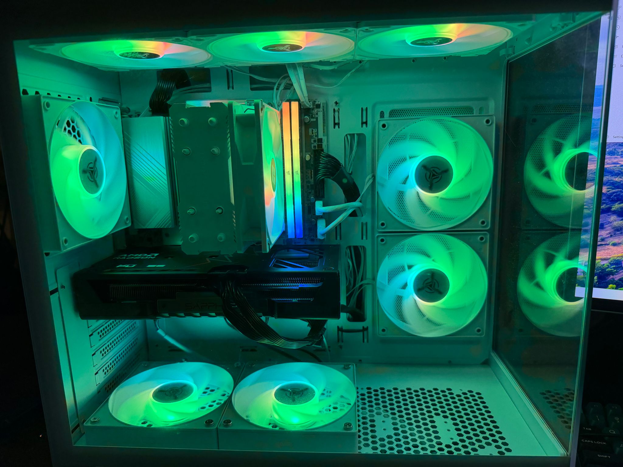 AMD Gaming PC 9060XT 16gb/Ryzen 5 9600x