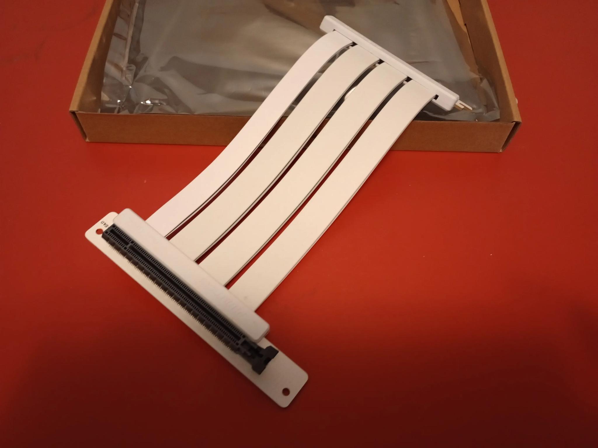 Phanteks Flatline Gen4 Riser