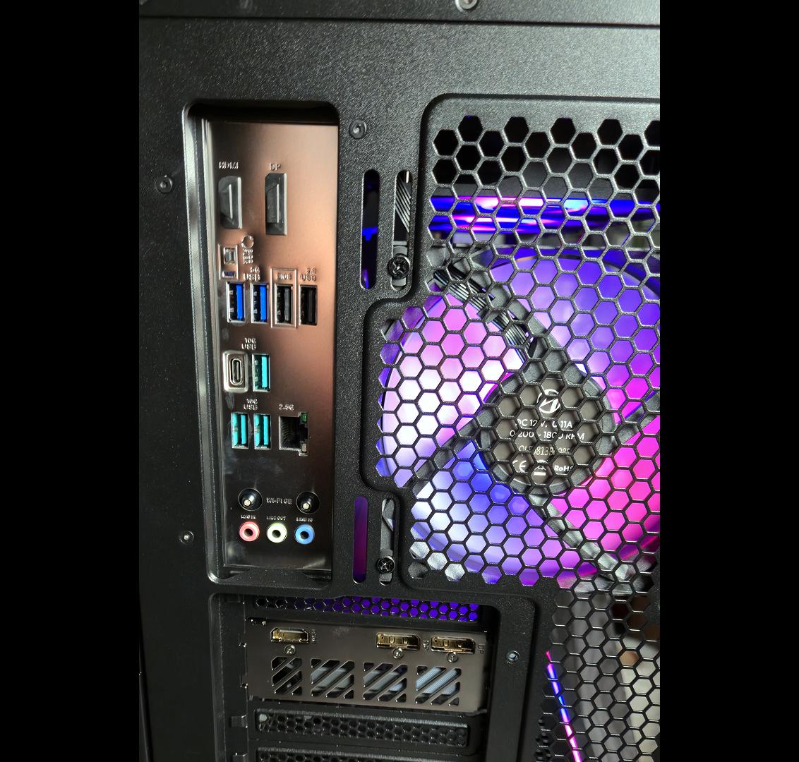 1440p Gaming PC - RX 9060 XT 16GB - Ryzen 7600X - 32GB DDR5 6000MHz CL30 - Gen4 NVMe - Custom
