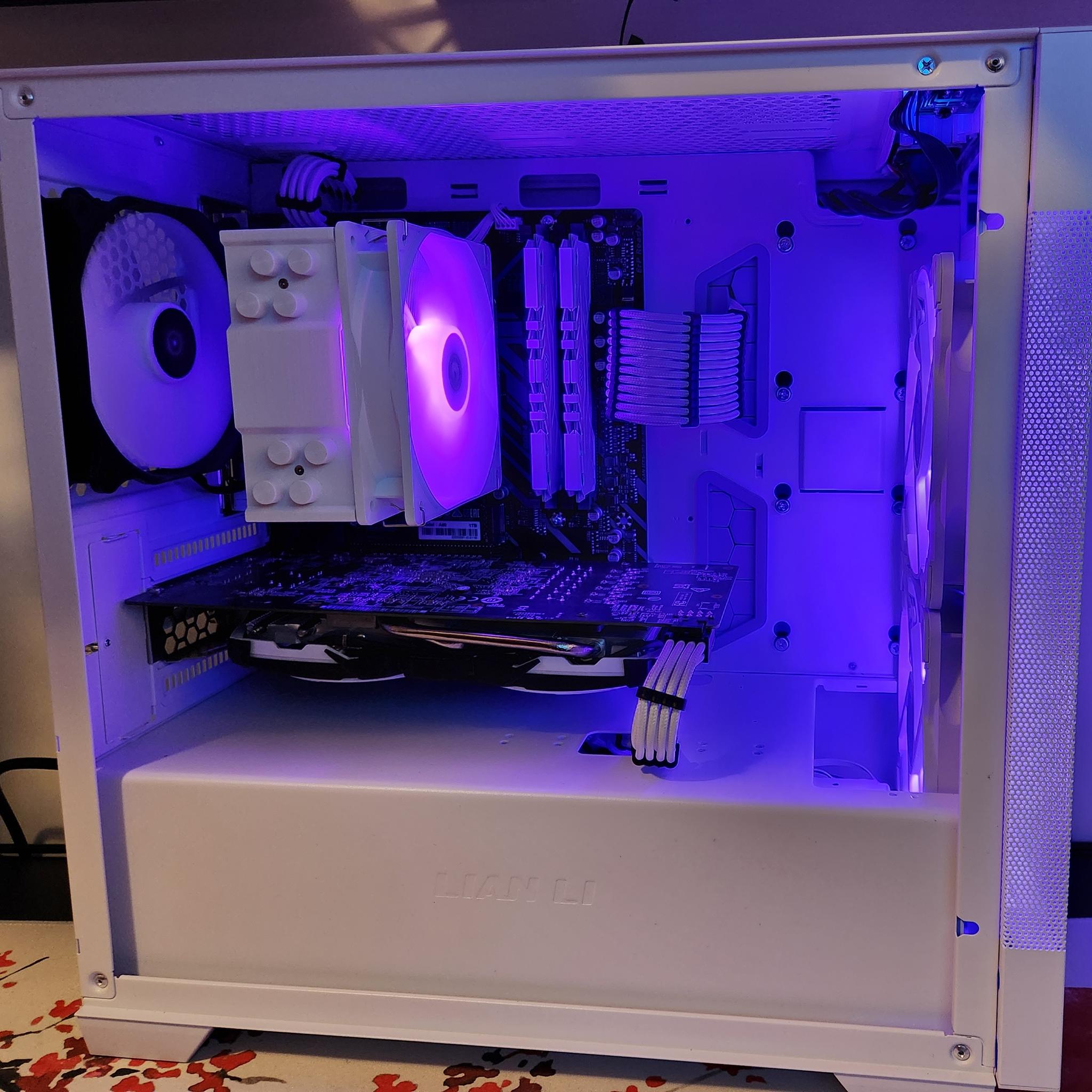 Frost Gaming Rig Ryzen 5/ 16Gb DDR4 / 1TB SSD/ RX 580 8GB
