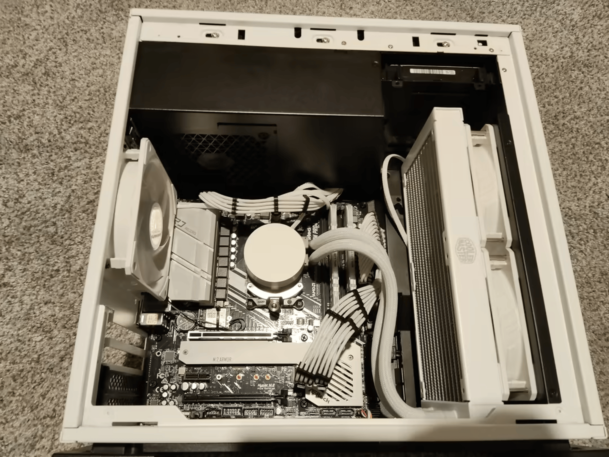 Ryzen 5600G Custom mATX Mini Tower Build