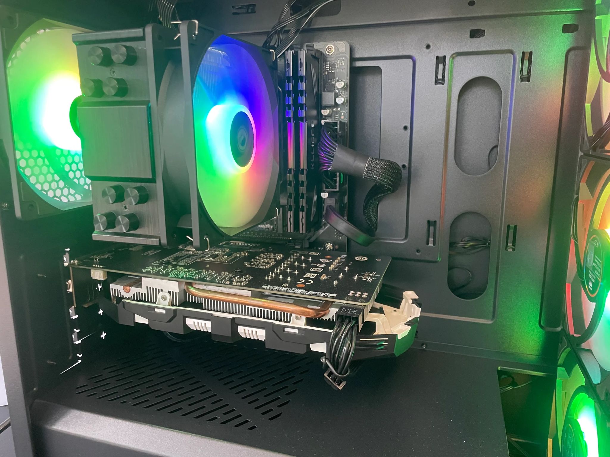 Budget Beast eSports/starter gaming PC! GTX 1060 6GB + Ryzen 5 2600