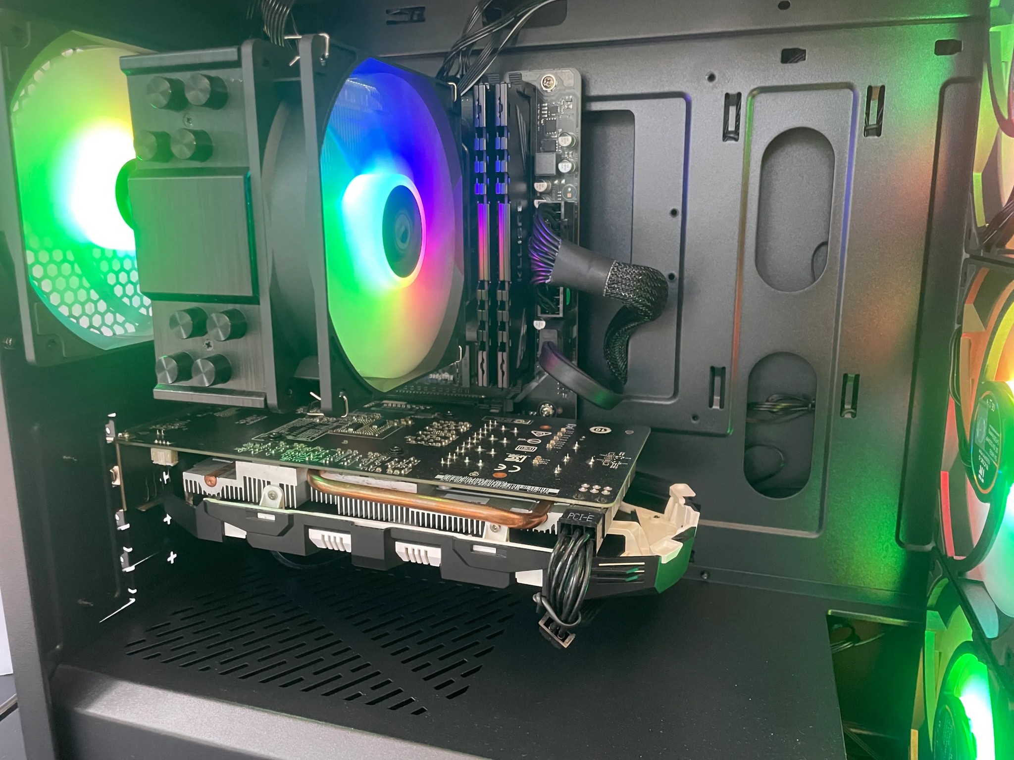 Budget Beast eSports/starter gaming PC! GTX 1060 6GB + Ryzen 5 2600