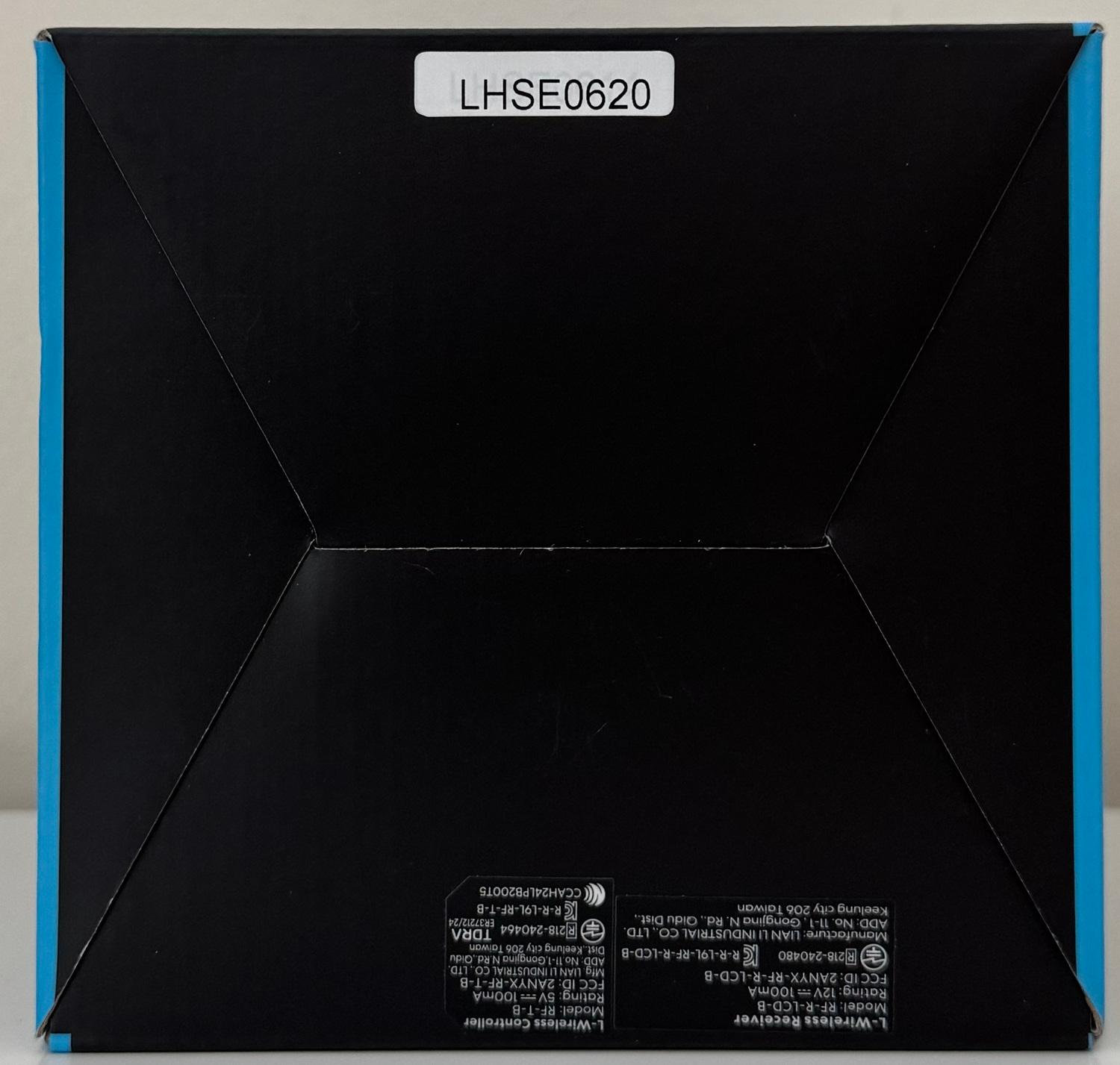 New Lian Li UNI Fan SL LCD Wireless 120mm ARGB Fan - Triple Pack - 1.6" LCD White (12SLLCD1W3W)