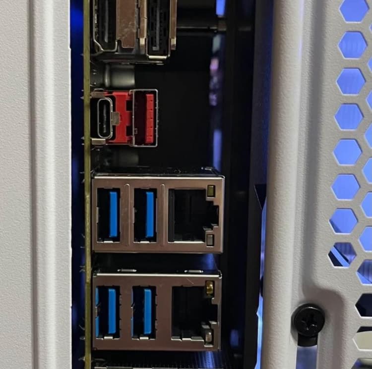 Custom Gaming Pc i5 10th gen GeForce gtx 1650 Super 16gb ram