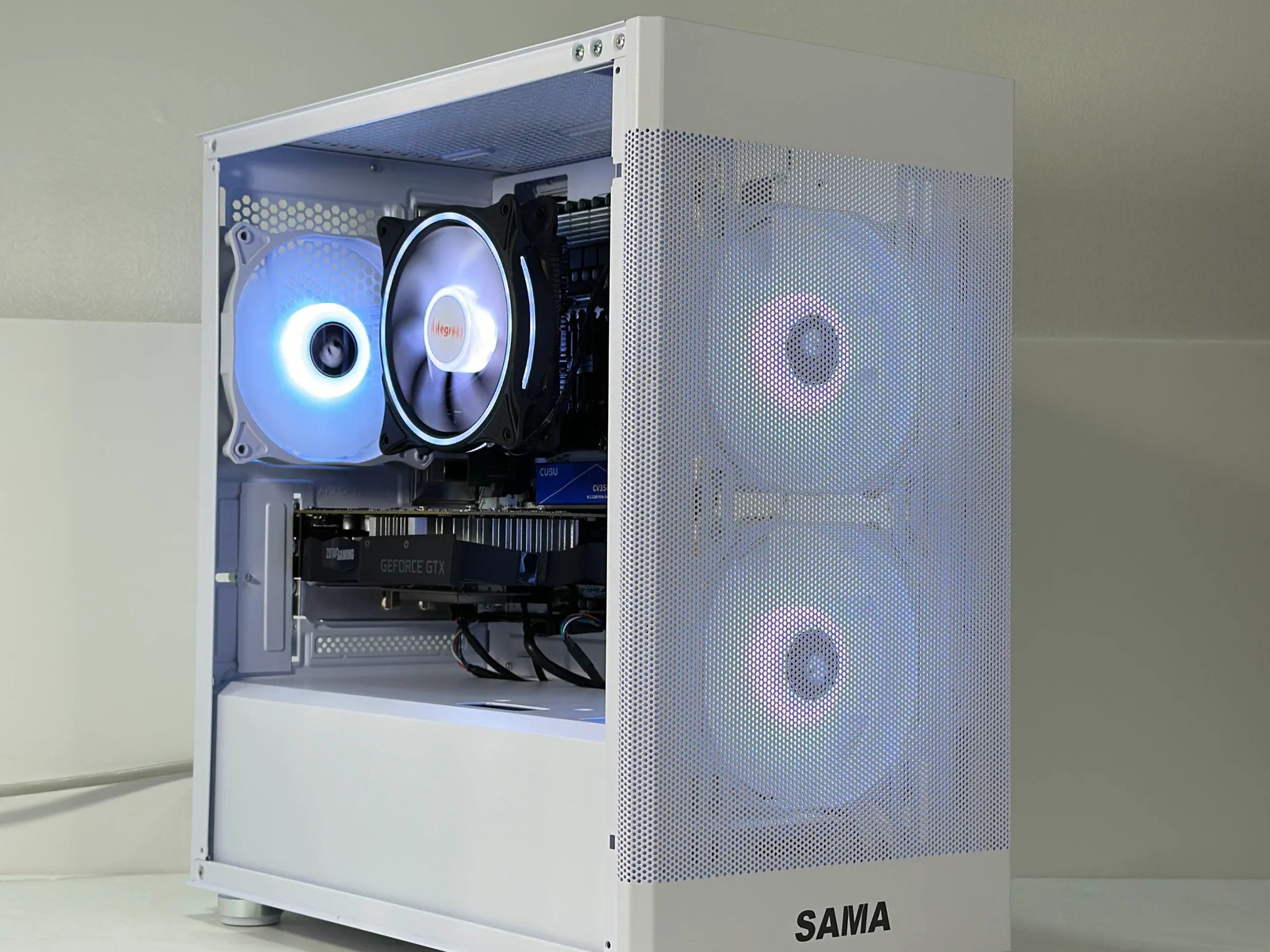 Intel i7 6 Core | GeForce GTX 1650 | 32GB RAM | 512GB SSD | WIFI + Bluetooth | 1080p White Gaming PC