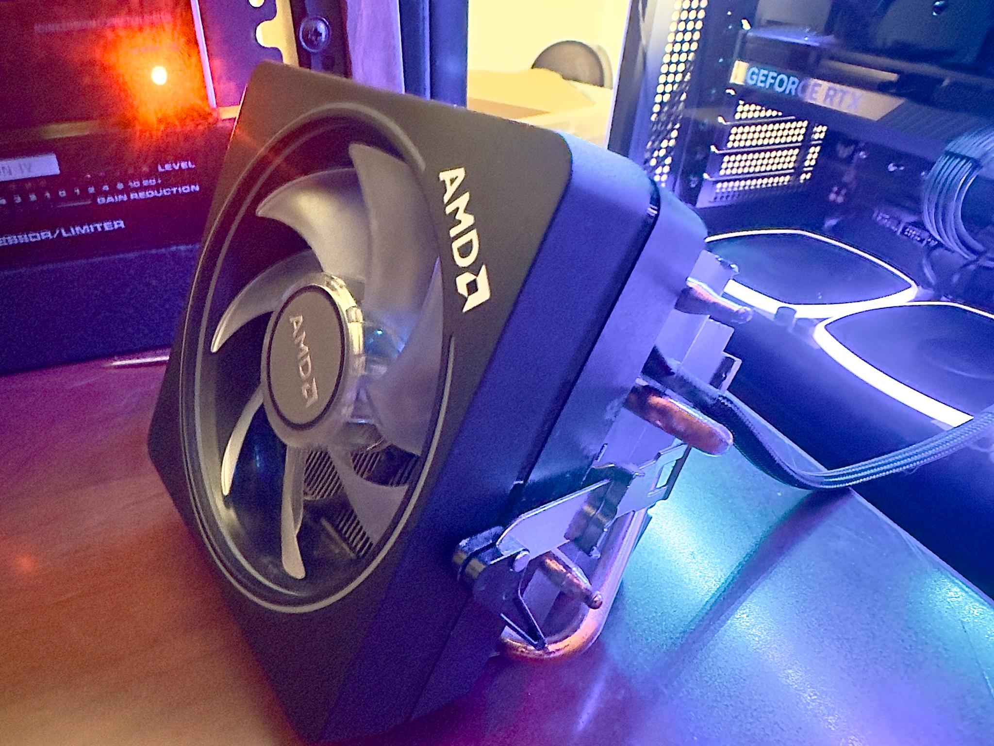 AMD Ryzen 7 3700X