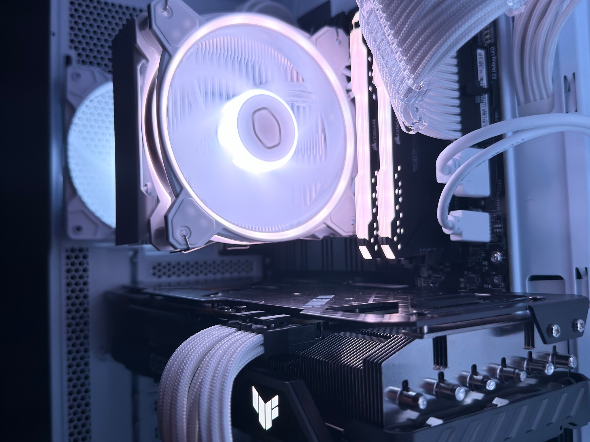 White 3080 Gaming PC | RTX 3080 | i5-12400F | 16GB RAM | 1TB SSD | WINDOWS 11 |