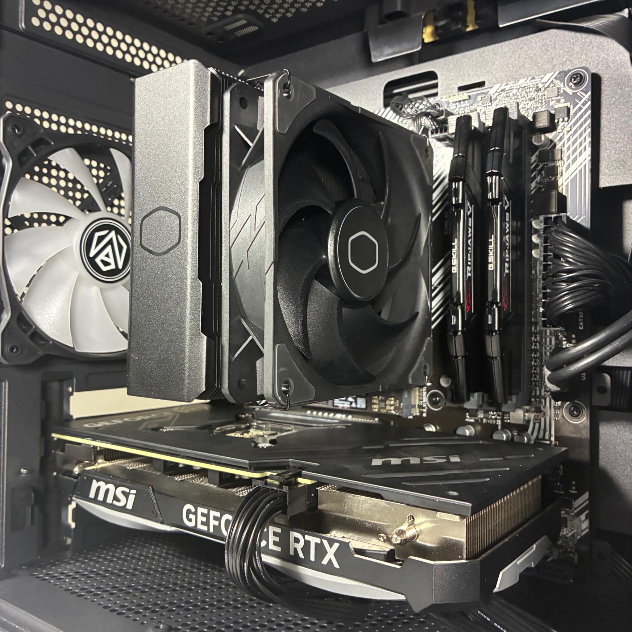 RTX 4070 | Ryzen 5 5600X | 32 GB RAM | 1 TB SSD | 1440p Ultra Gaming PC