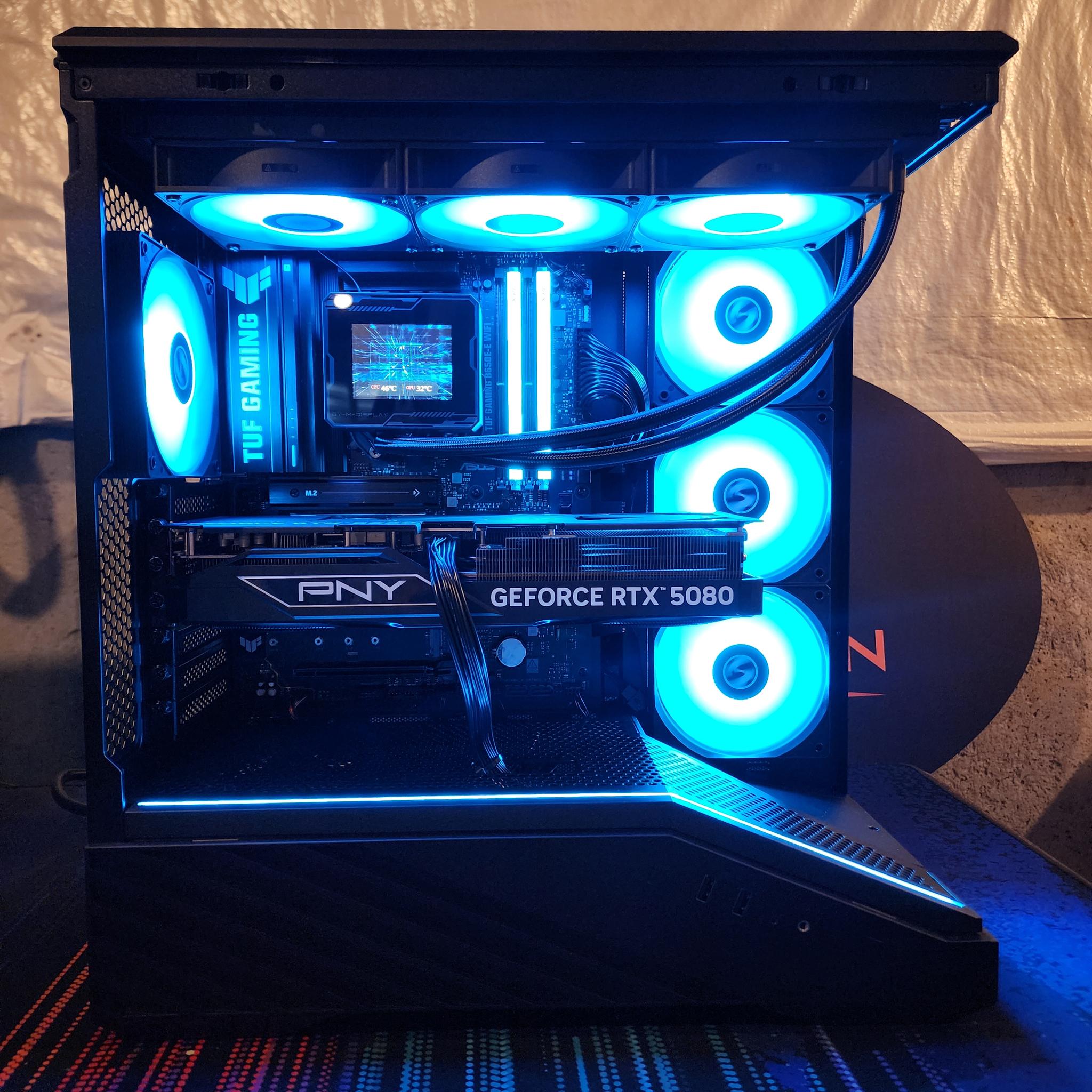 RTX 5080 / Ryzen 9 7900X3D / 32GB DDR5 RAM / 2 TB NVMe SSD