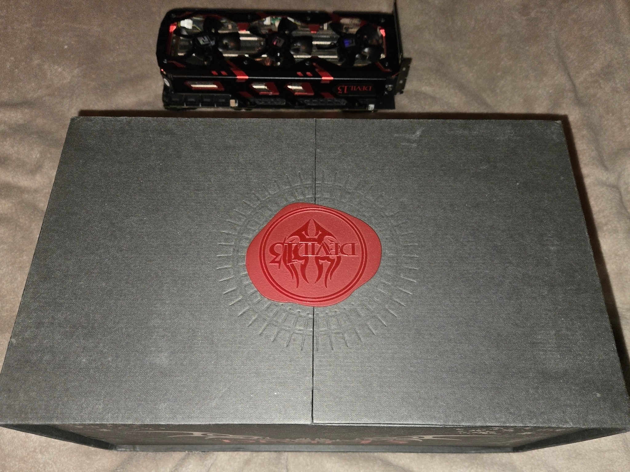 Power Color Devil 13 390 Dual 16gb GPU Rare