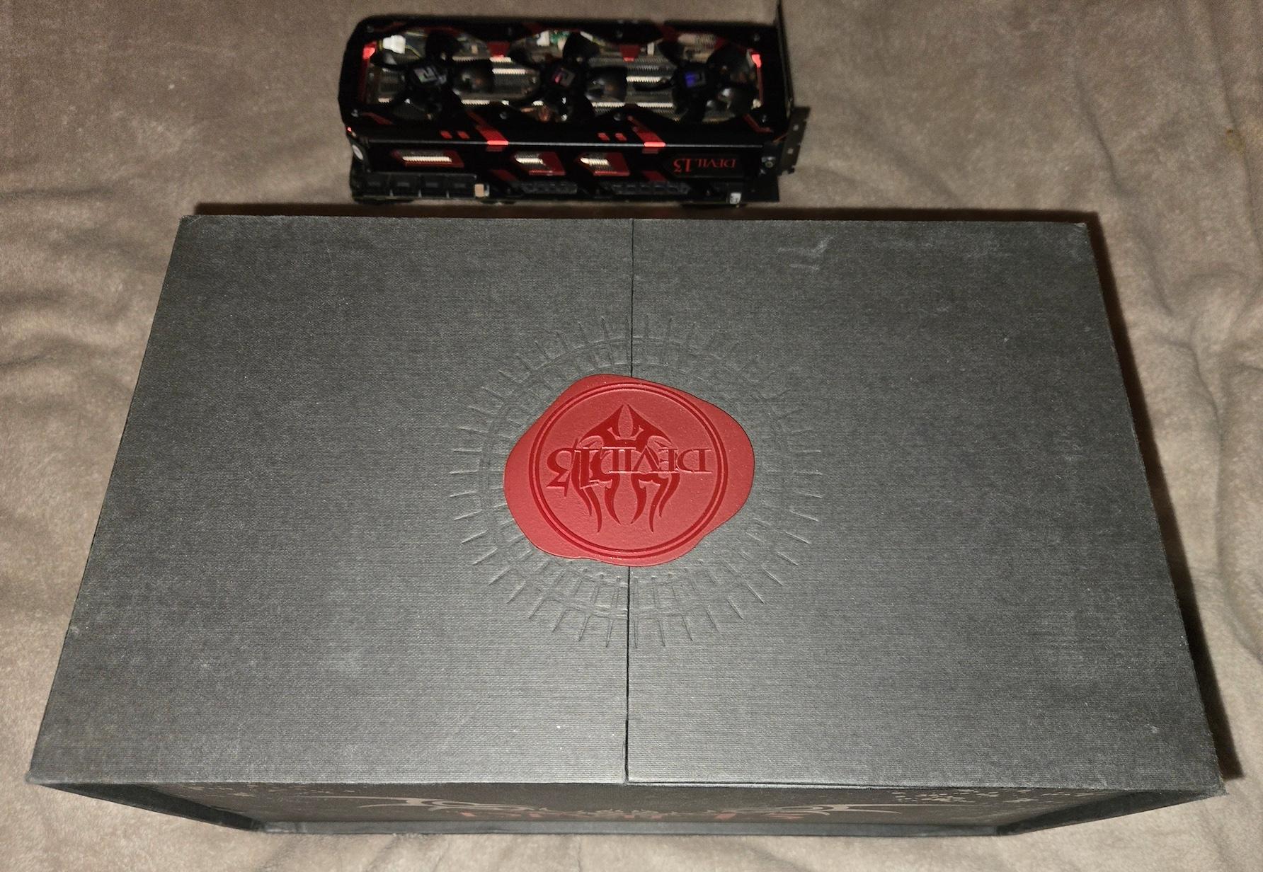 Power Color Devil 13 390 Dual 16gb GPU Rare