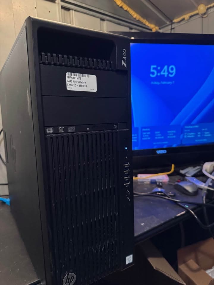 1080p Gaming PC! RX 5700XT 8gb, Intel 6 core, 32GB RAM, WINDOWS 11, 1TB hdd, 240gb ssd