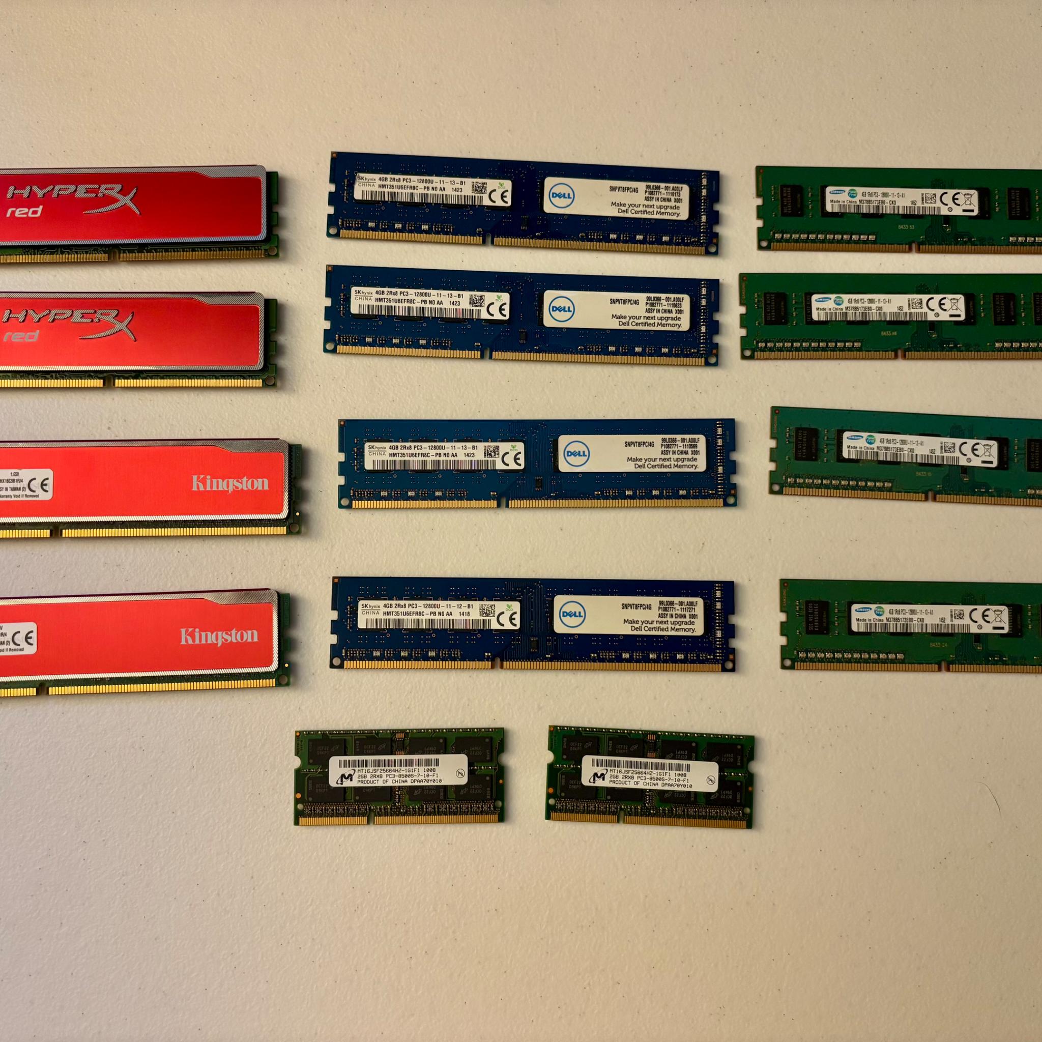 Lot of 12X 4GB DDR3 1600MHz PC3-12800