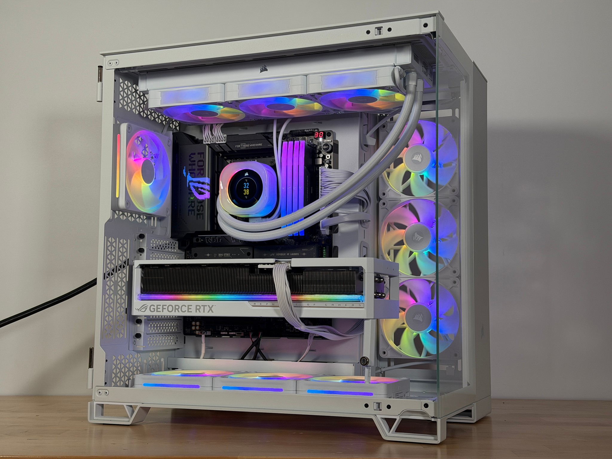 RTX 5090 Ryzen 9 9950x3d 192gb DDR5 4tb NVME Gaming PC