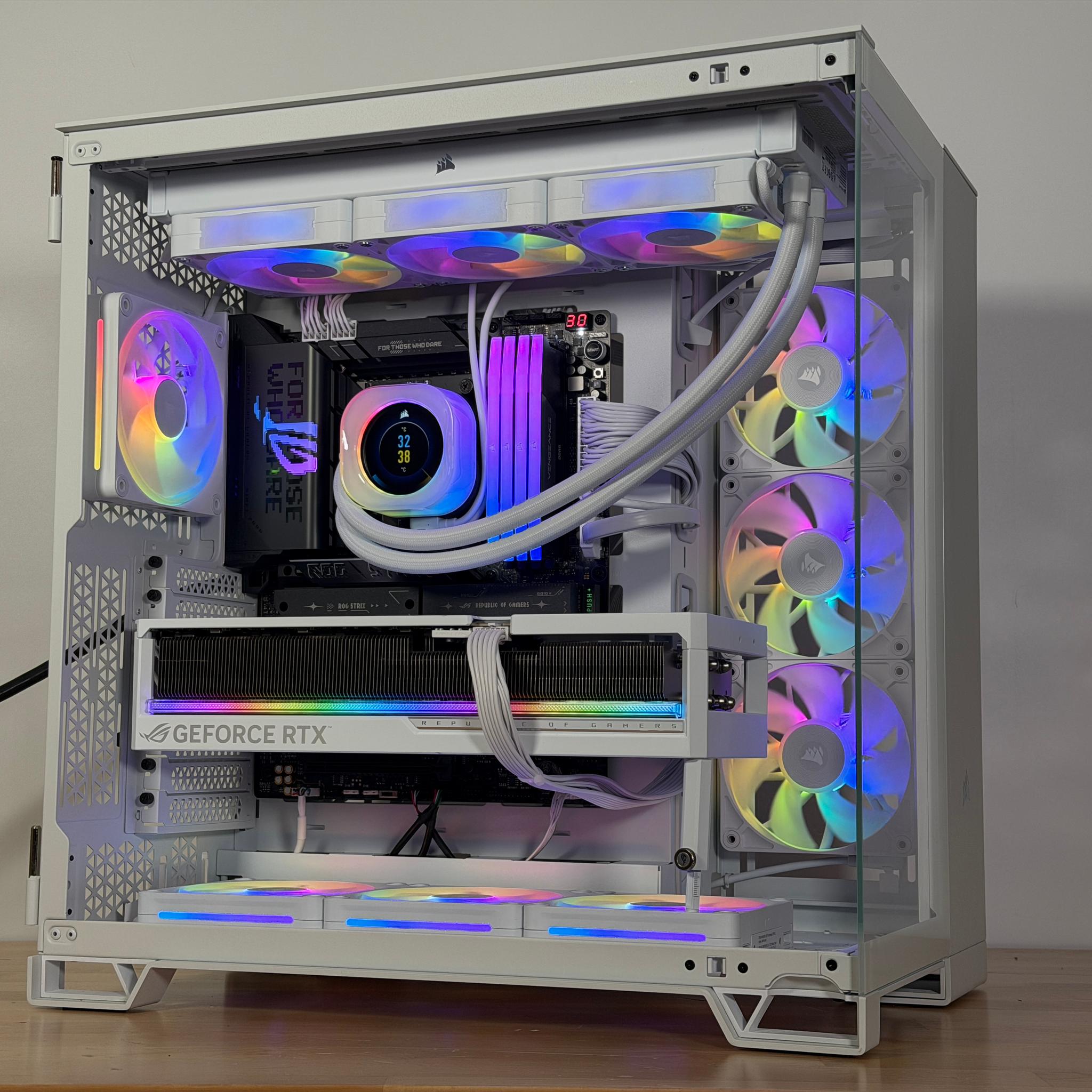 RTX 5090 Ryzen 9 9950x3d 64gb DDR5 4tb NVME Gaming PC