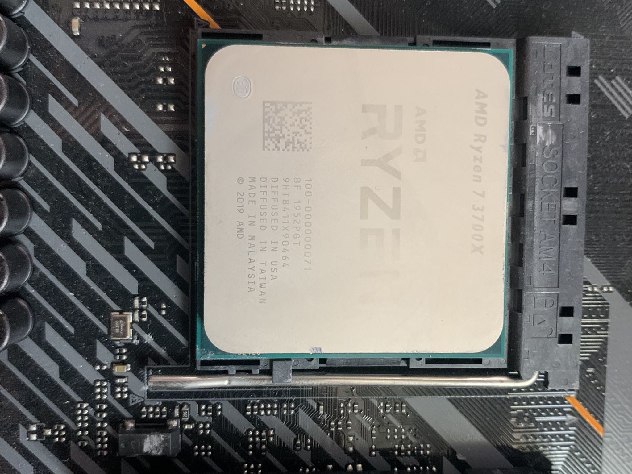 3700x + tuf x570 + 32gb ram