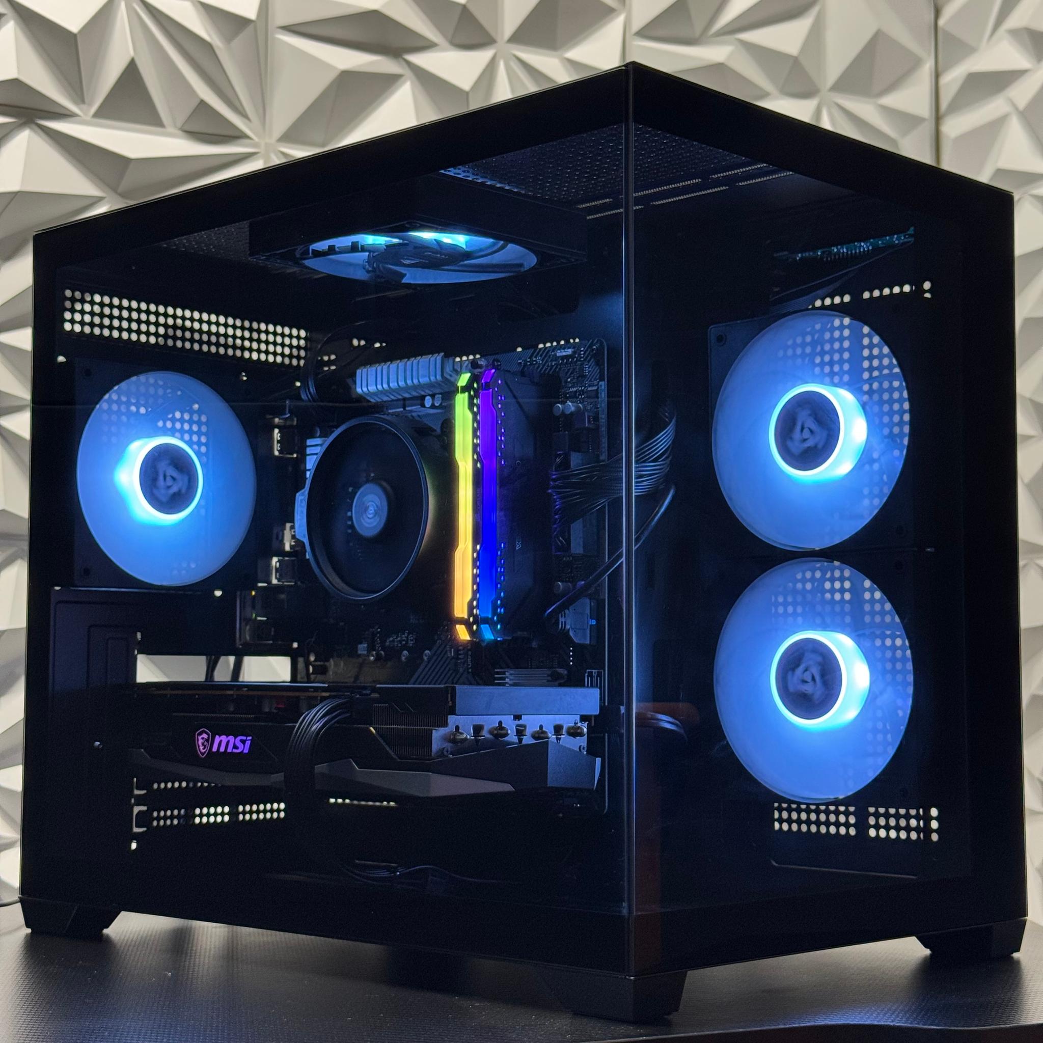 RX 6600 XT, Ryzen 5 5500, 16GB Ram, 1TB SSD, Arc Raiders, Fortnite, R6, Battlefield 6