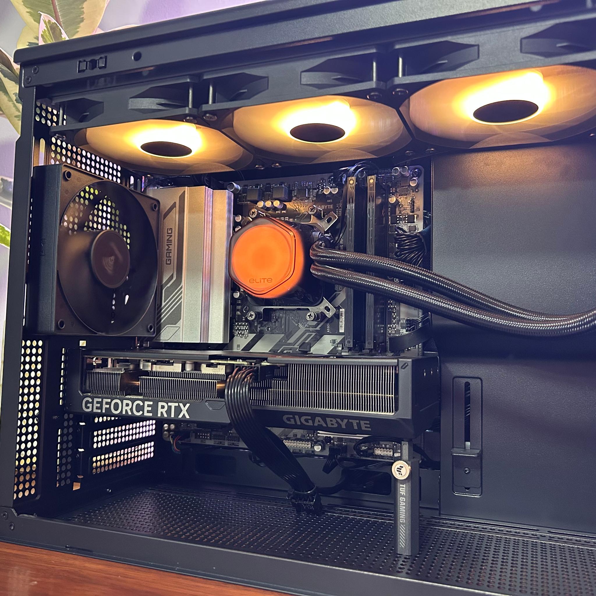 RTX 4070 | Ryzen 5 7600X | 32GB DDR5 | 2TB NVMe | 360mm AIO | 850W Gold