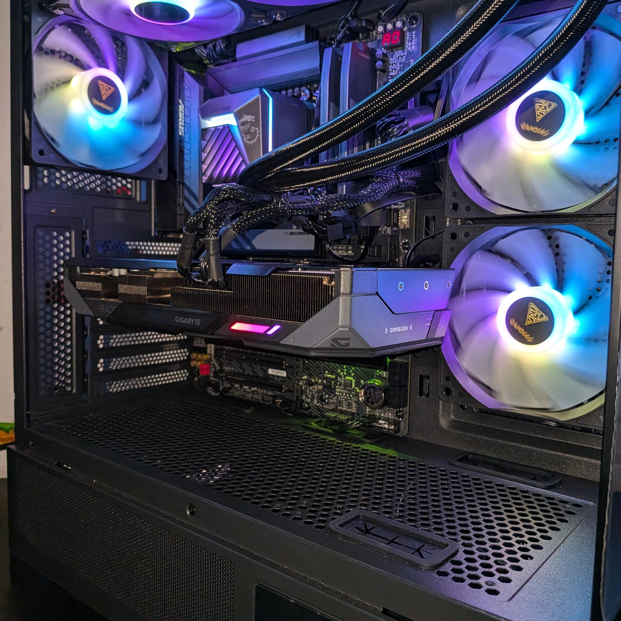 Core Ultra 7 265K | RX 9070 | 32 GB DDR5  | 1 TB | 1000W