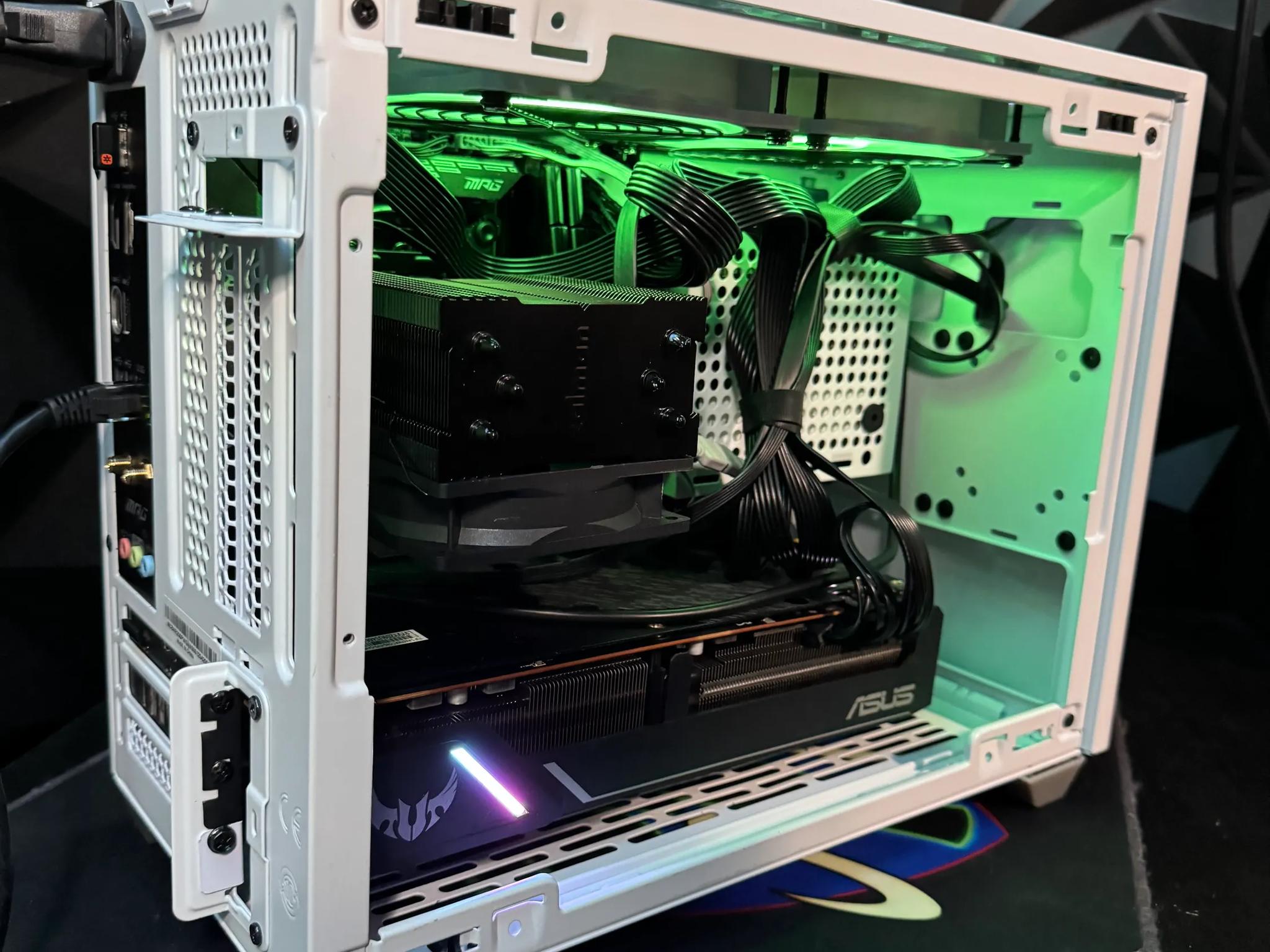 🎮🖥️🐾Tiny Tusker🎮🖥️🐾 |i7 10700T| RX 5700XT| 16 GB DDR4| 1.25 TB NVME