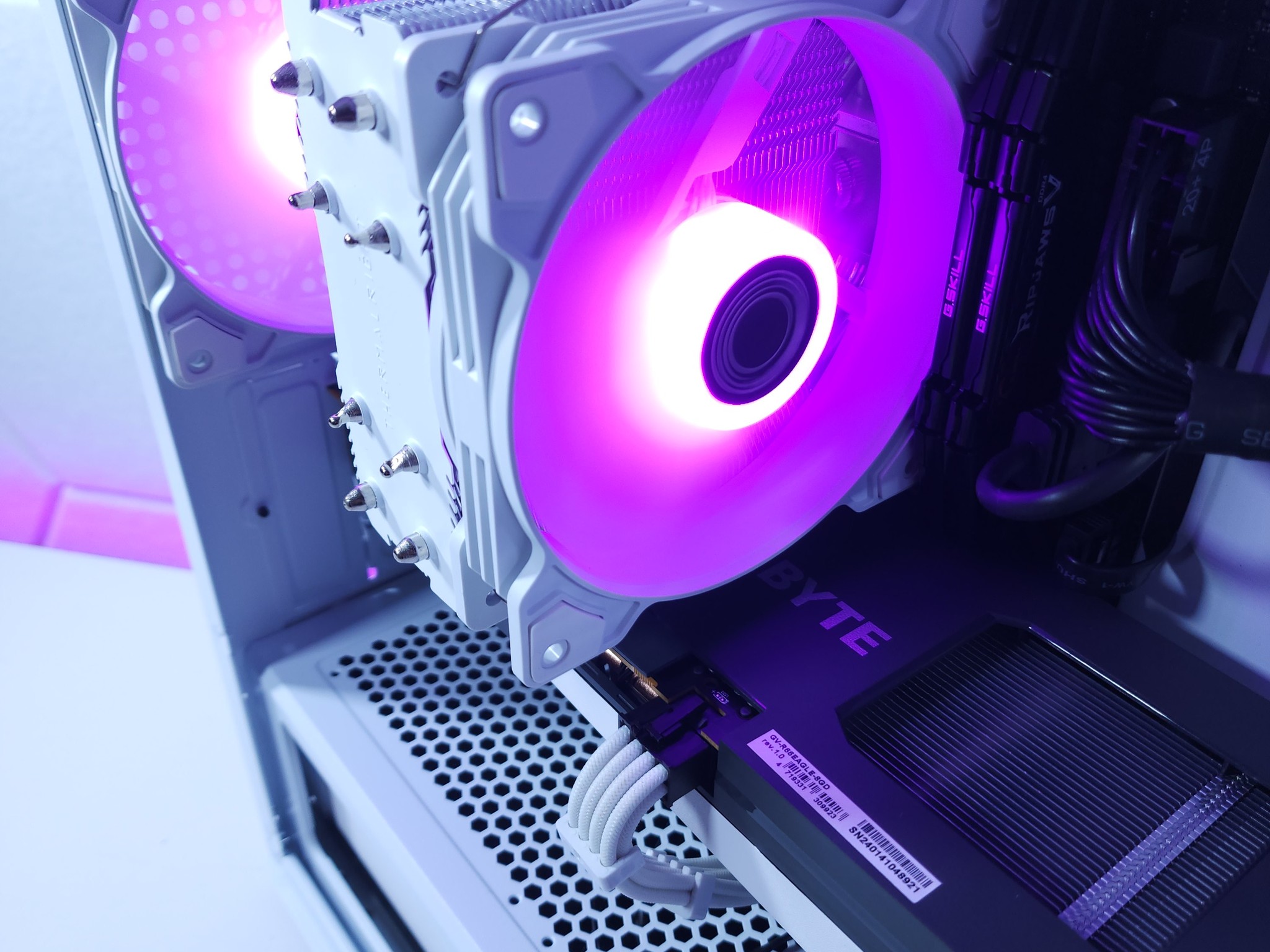 💜🤍1080p Gaming | RX 6600 | Core i3 12100T | 32GB 3200MHz | 1TB SSD