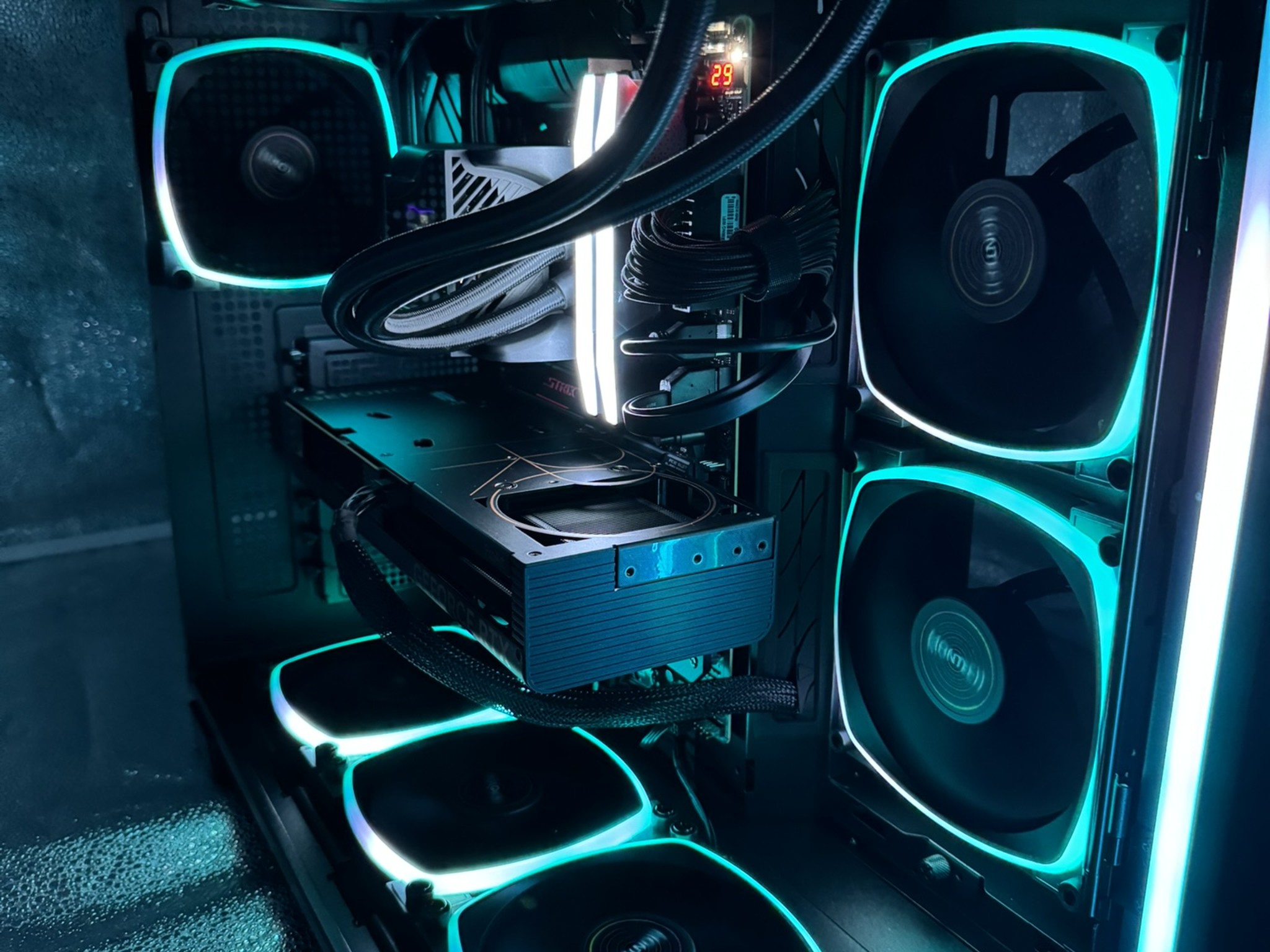 RTX 4070 SUPER | Ryzen 7800X3D | 2TB NVME | WIFI
