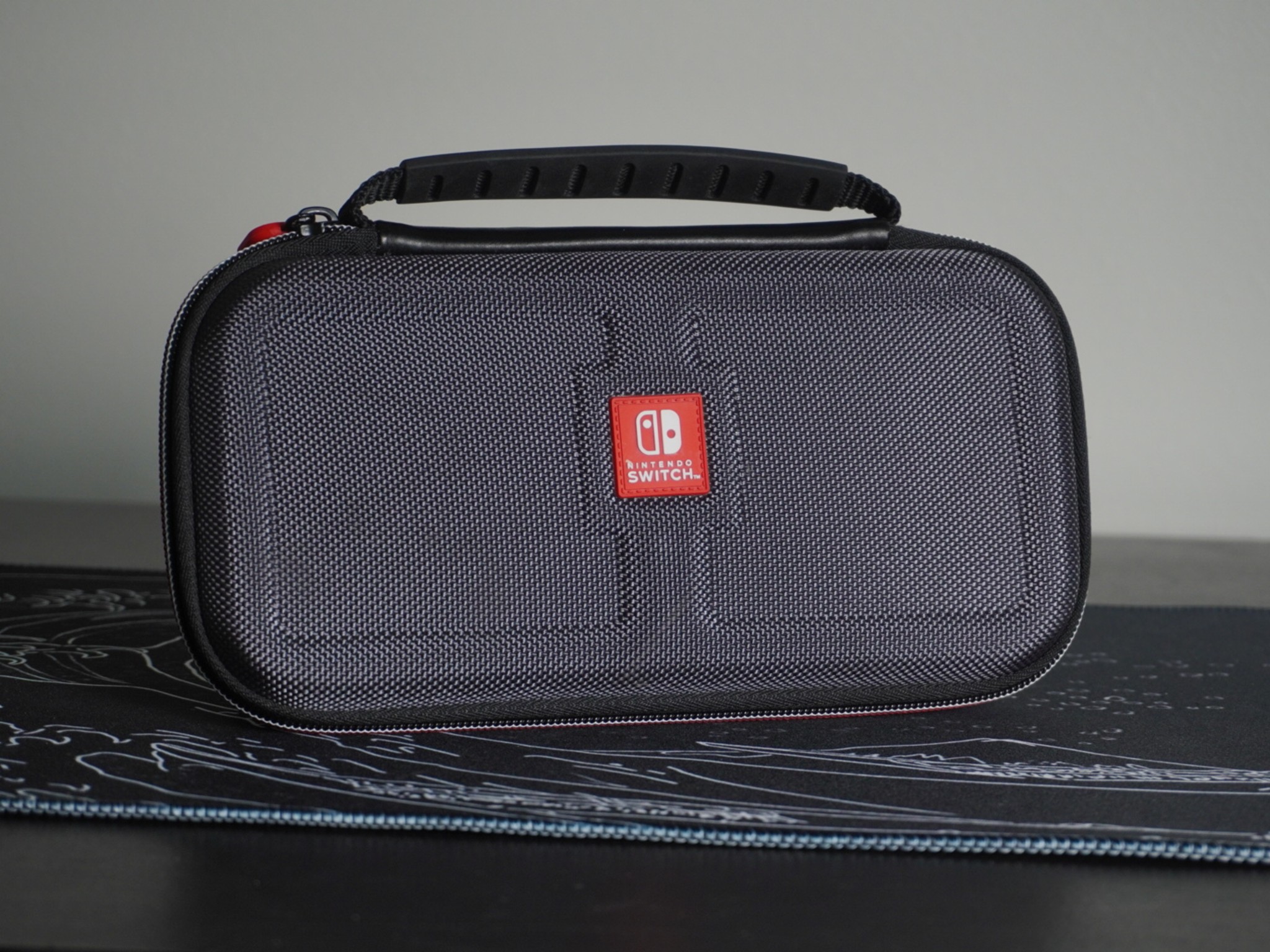 Switch Lite Grey + Case