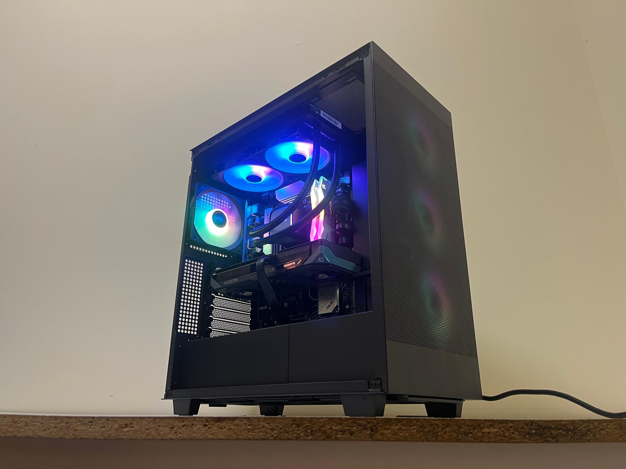 Gaming PC | Ryzen 7 7700X | RX 9060 XT 16GB