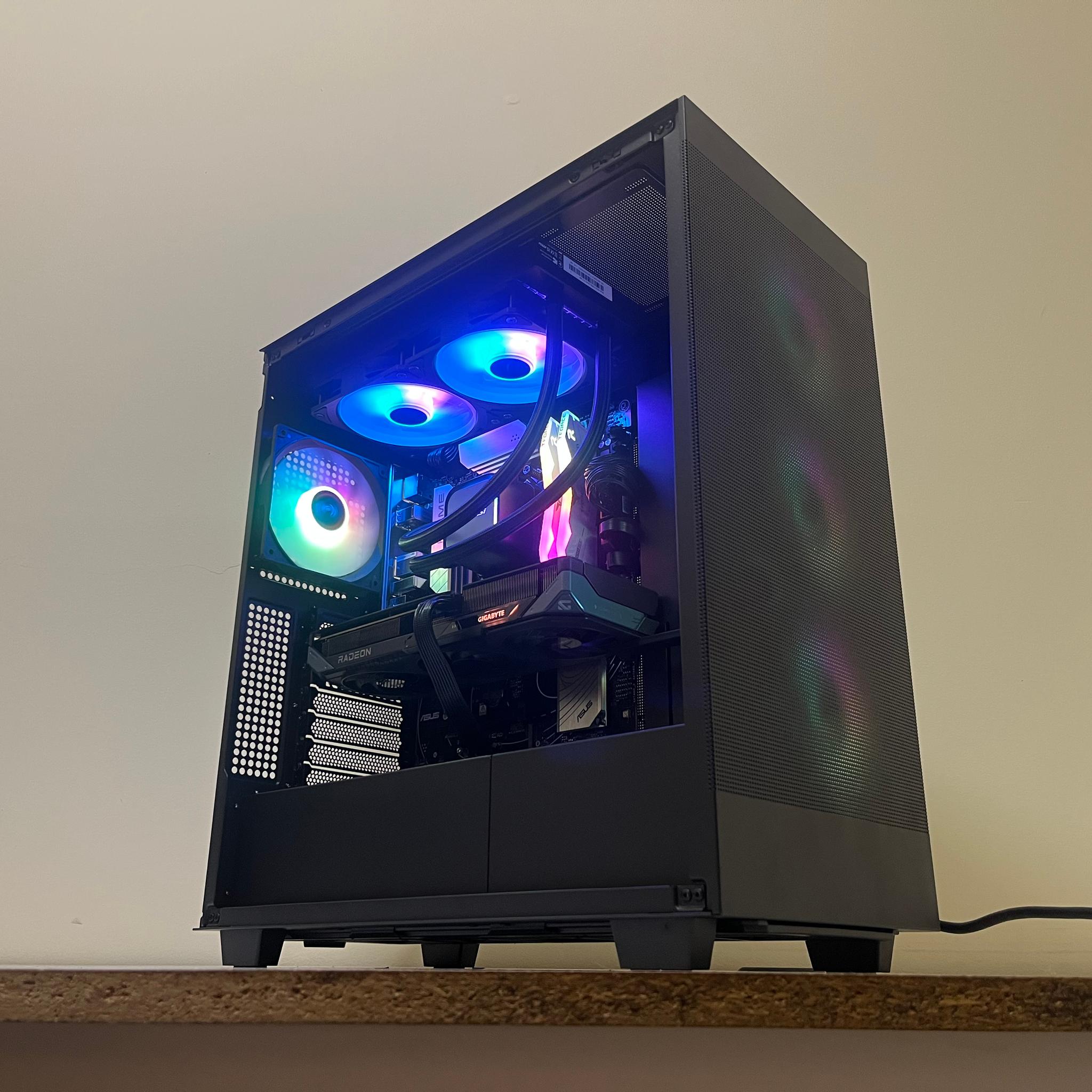 Gaming PC | Ryzen 7 7700X | RX 9060 XT 16GB