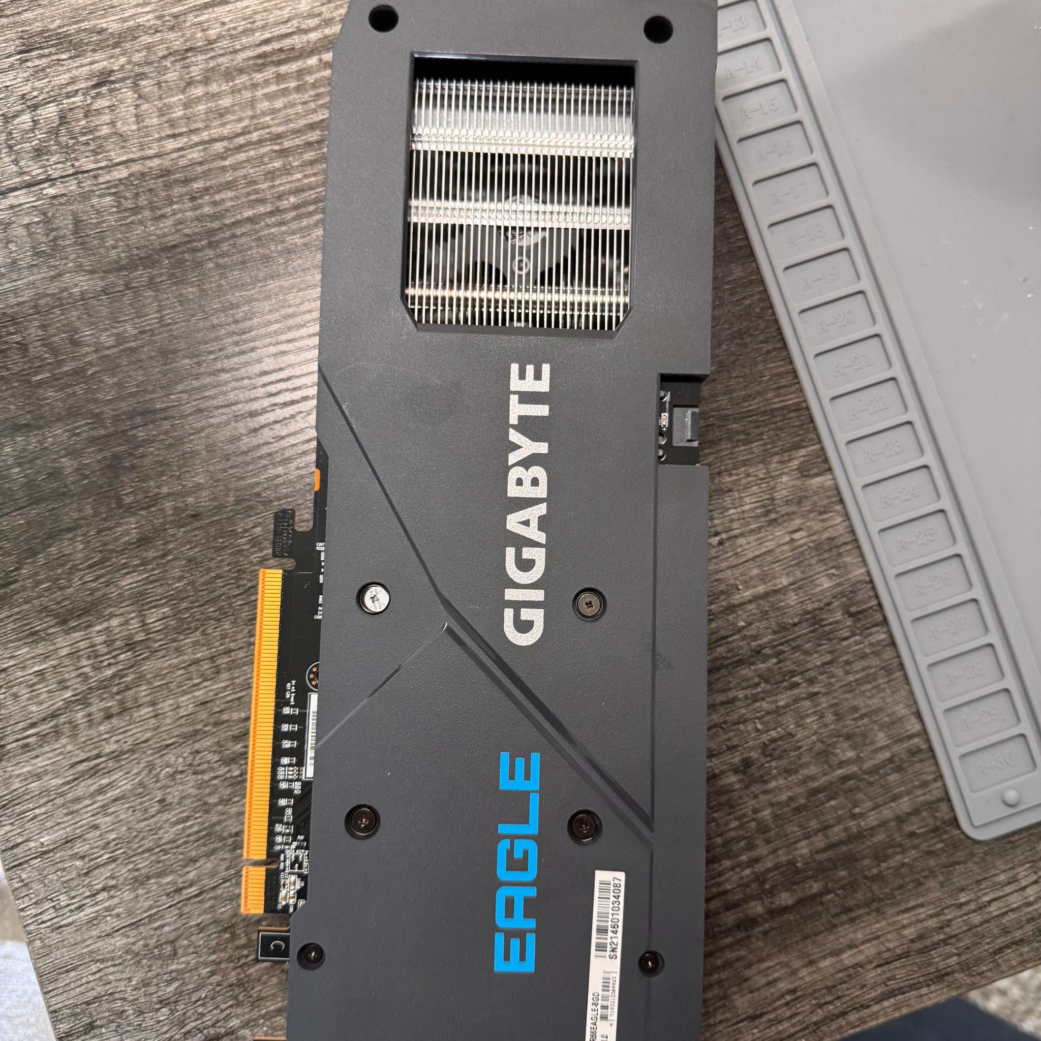 Gigabyte Radeon RX 6600 8GB